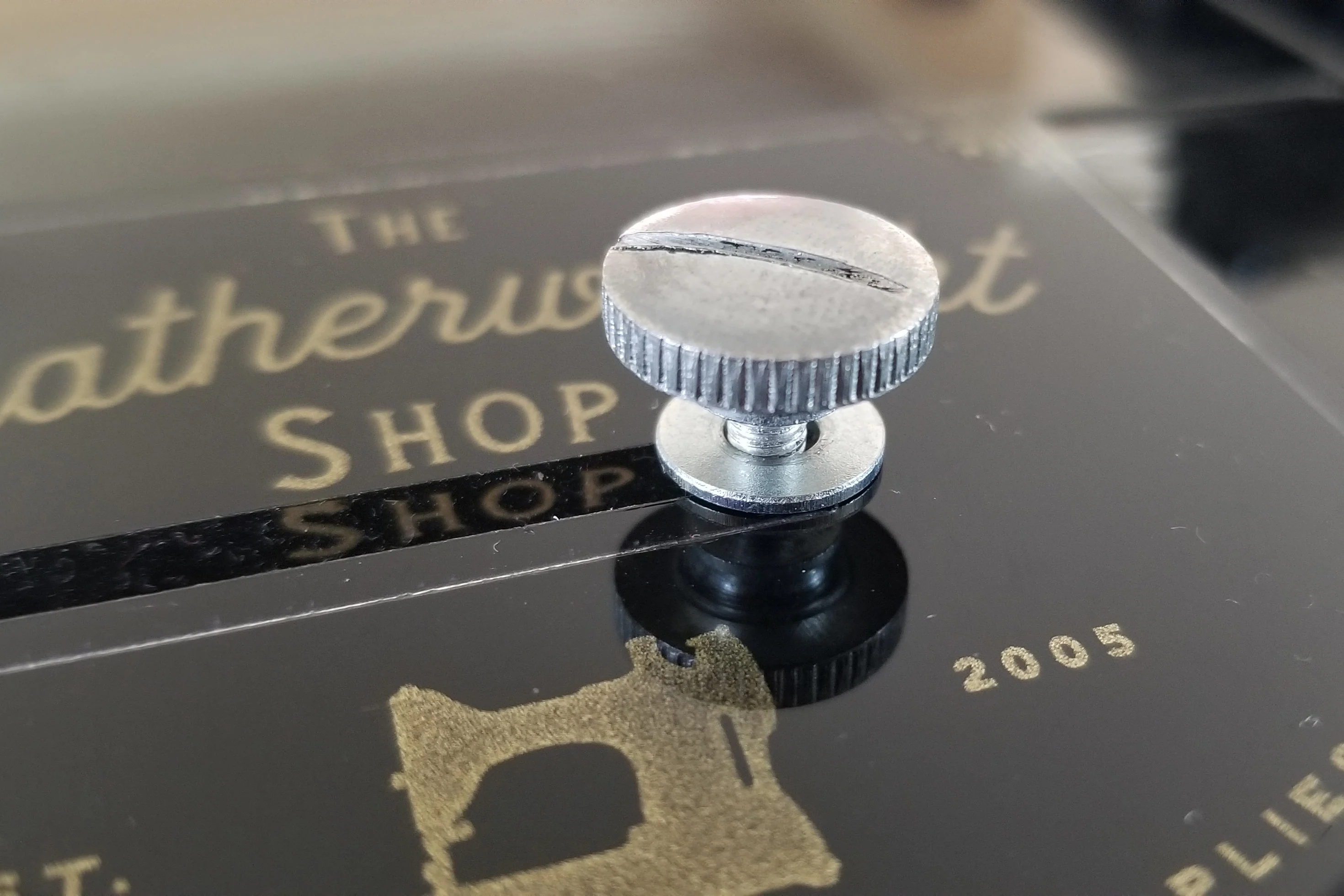 Screw, LONG Thumb Screw + Washer for Accurate Seam Guide - Image 5