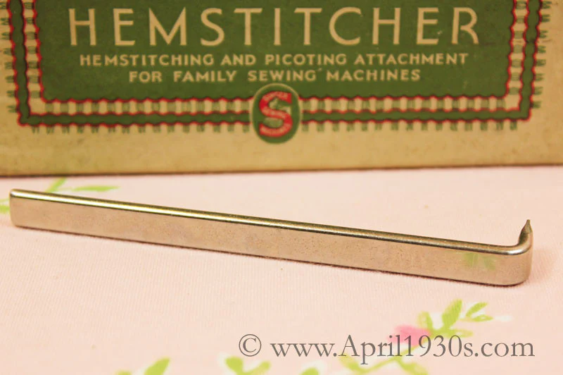 Screwdriver - Flat, Singer (Vintage Original) - Image 3