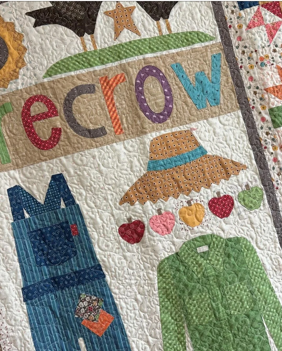 Sew Simple Shapes, How to Build a SCARECROW by Lori Holt of Bee in My Bonnet - Image 11