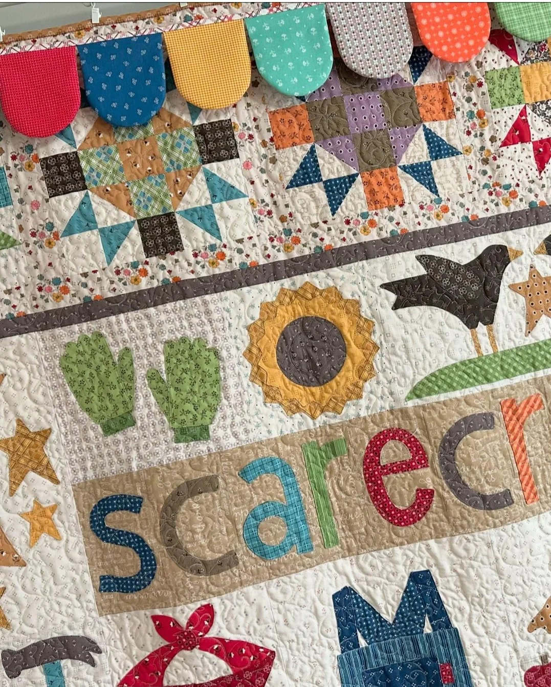 Sew Simple Shapes, How to Build a SCARECROW by Lori Holt of Bee in My Bonnet - Image 6