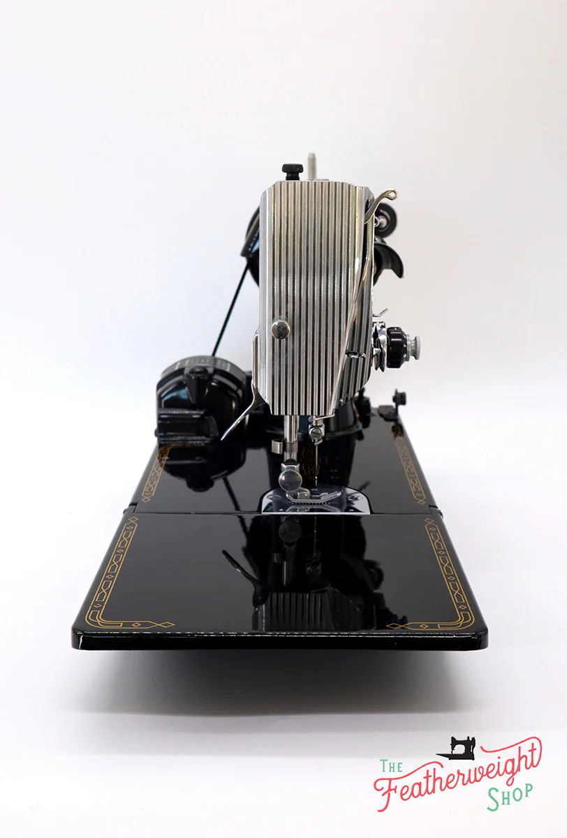 Singer Featherweight 221 1954 - AL690*** - Image 4