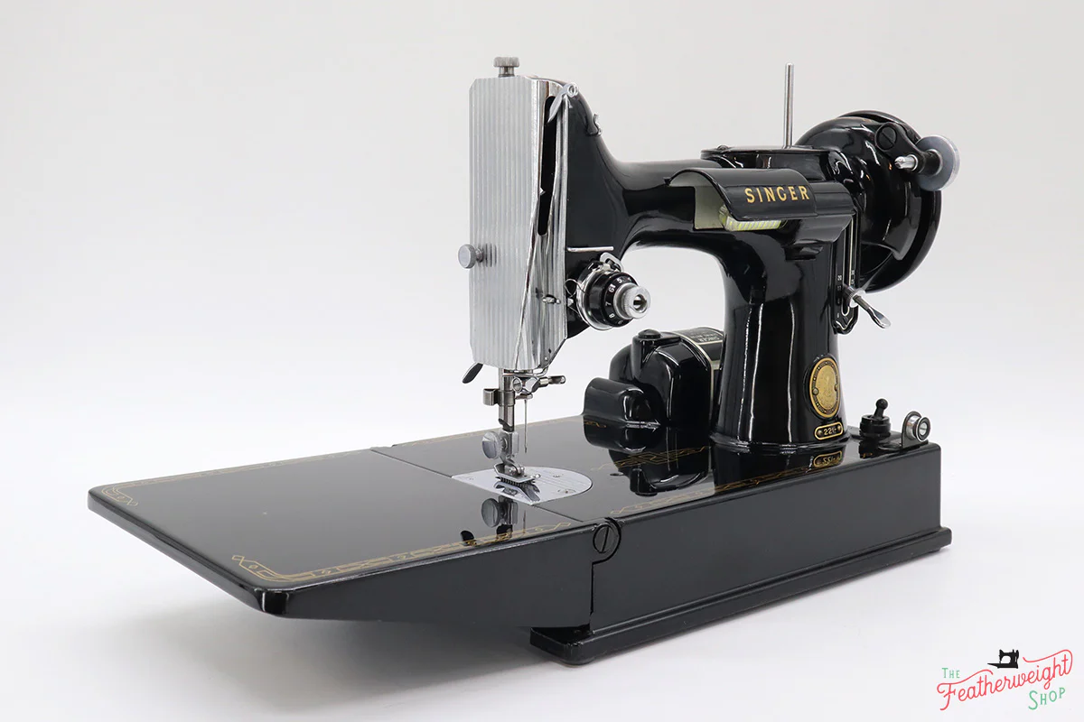 Singer Featherweight 221 1955 - AL946*** - Image 4