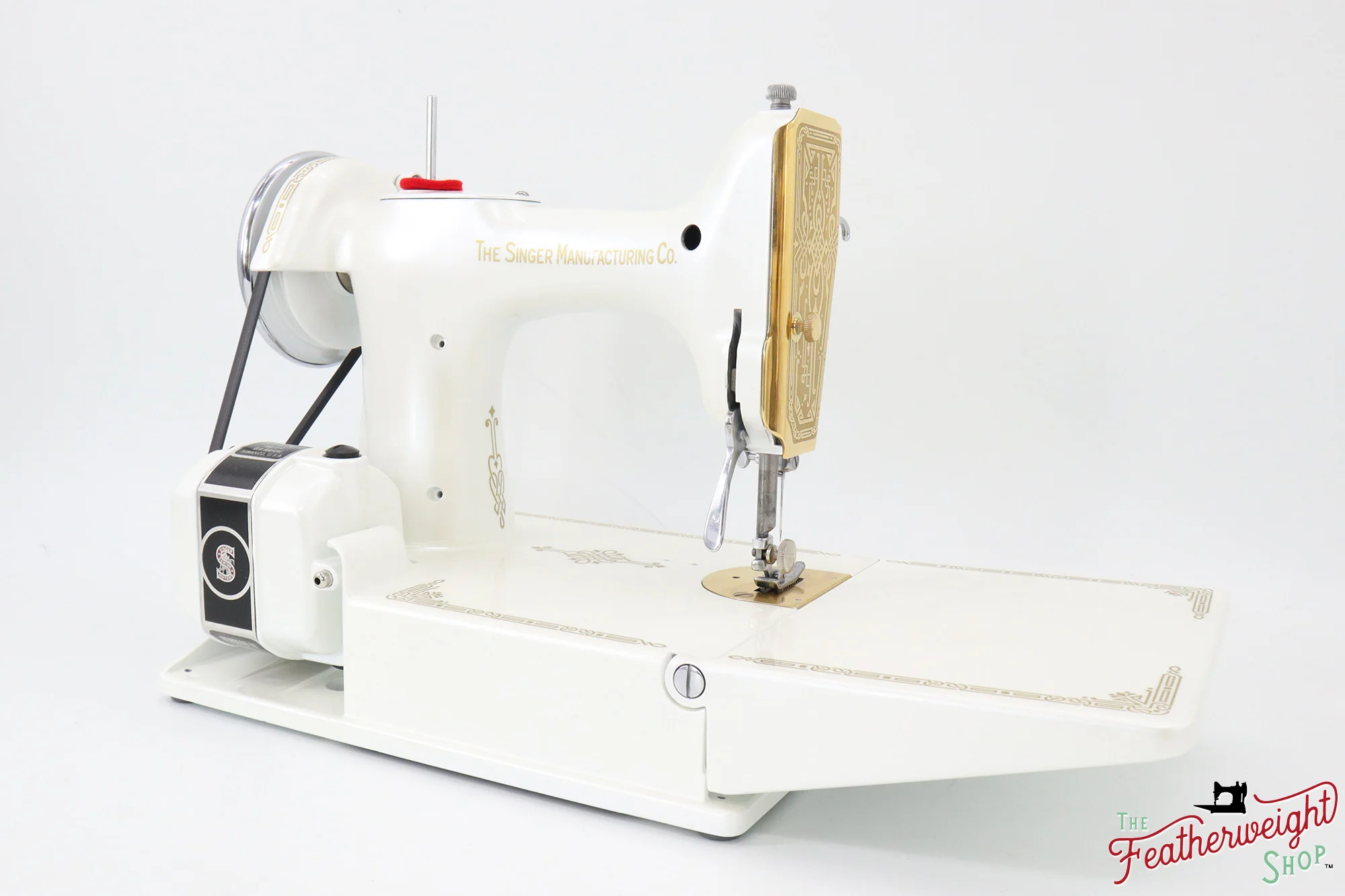 Singer Featherweight 221, AD883*** - Fully Restored in Cloud, Gold-Plated! - Image 9