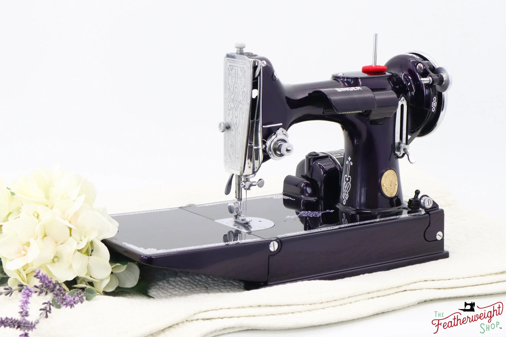 Singer Featherweight 221, AD946*** - Fully Restored in Black Iris - Image 2