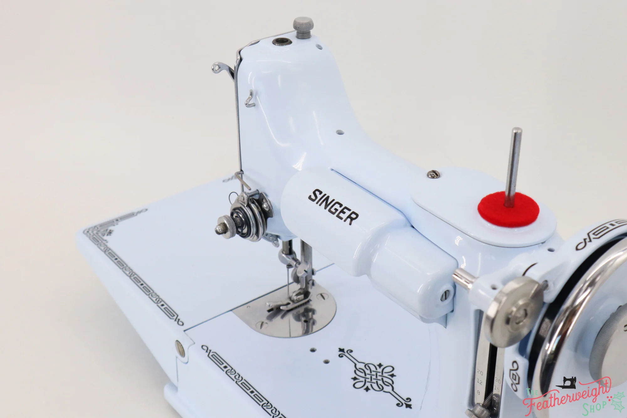 Singer Featherweight 221, AE000*** - Fully Restored in Cinderella Blue - Image 12