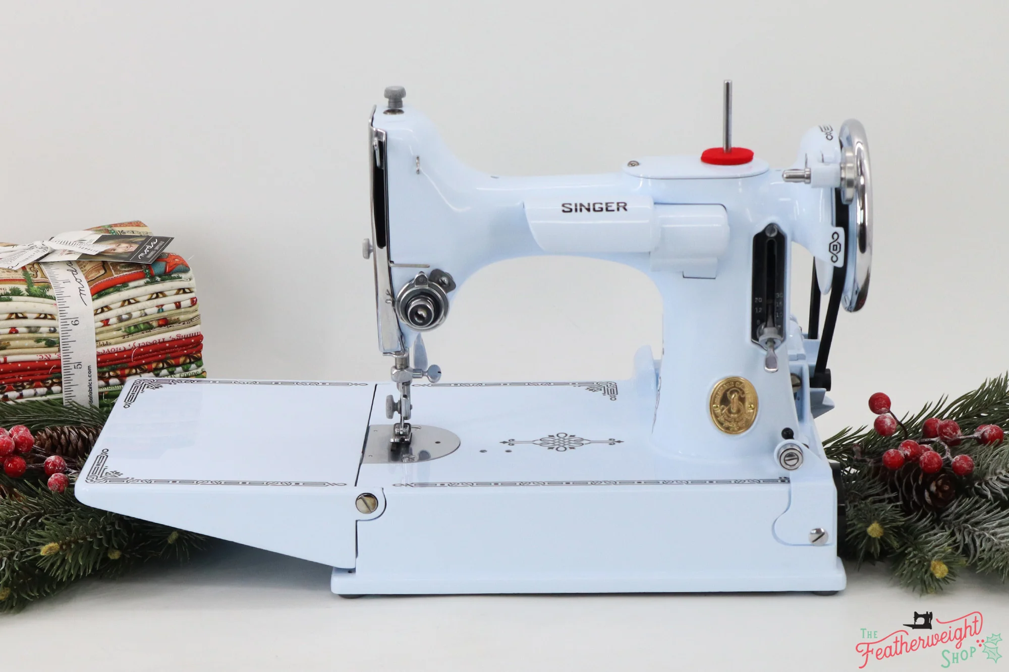 Singer Featherweight 221, AE000*** - Fully Restored in Cinderella Blue - Image 4