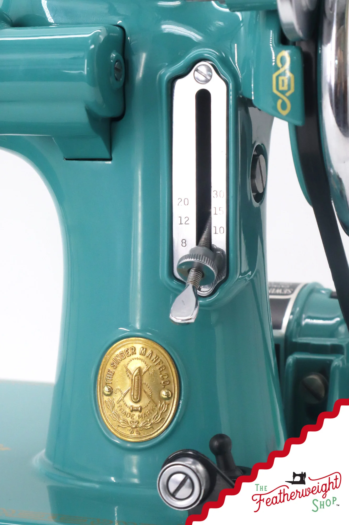Singer Featherweight 221, AE061*** - Fully Restored in Lagoon - Image 16