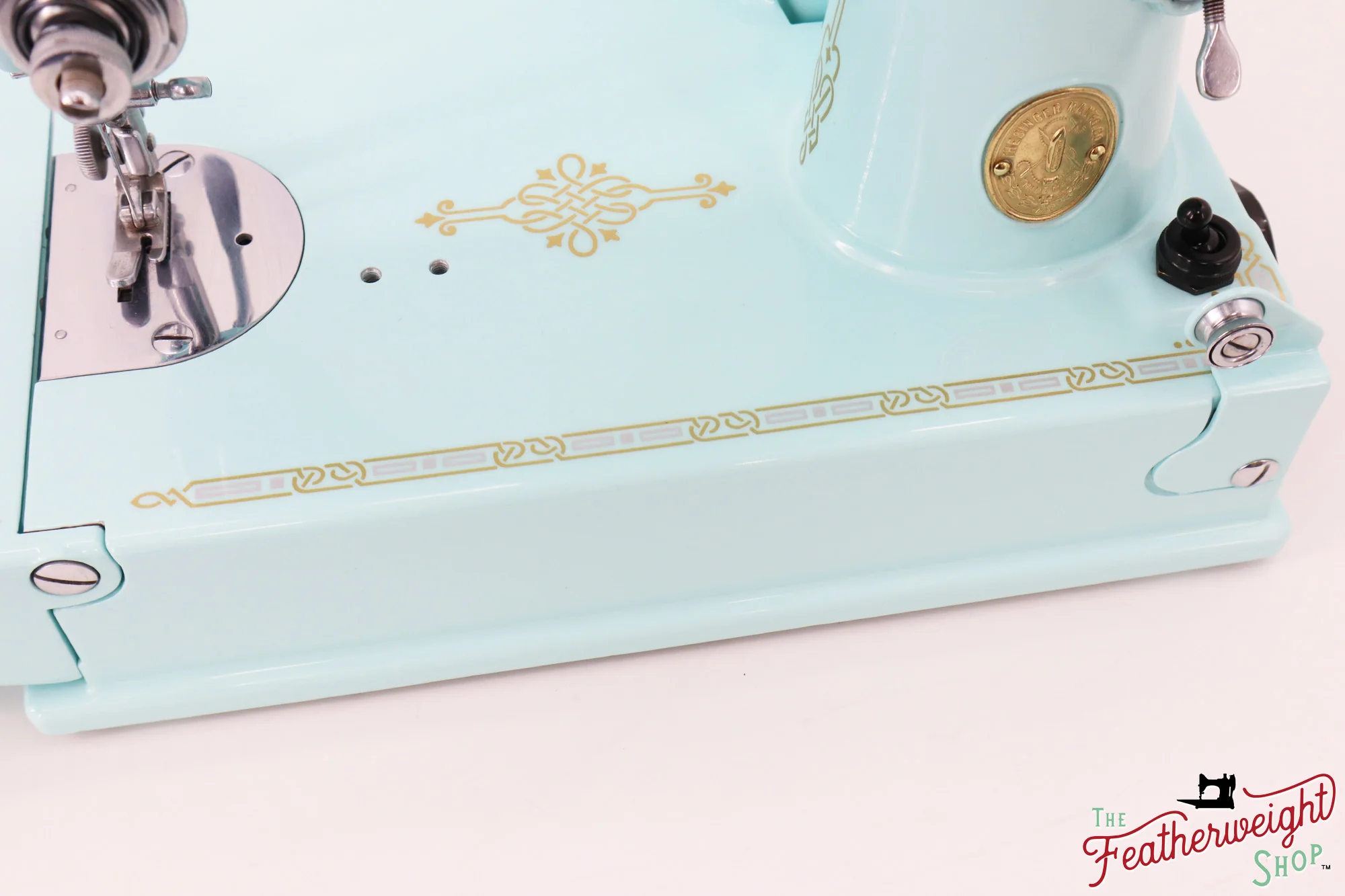 Singer Featherweight 221, AE211*** - Fully Restored in Snowflake Blue - Image 11