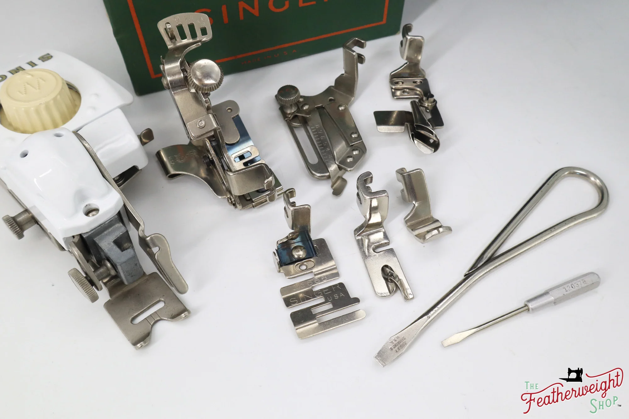 Singer Featherweight 221 AE303*** - Fully Restored in Cloud - Image 17