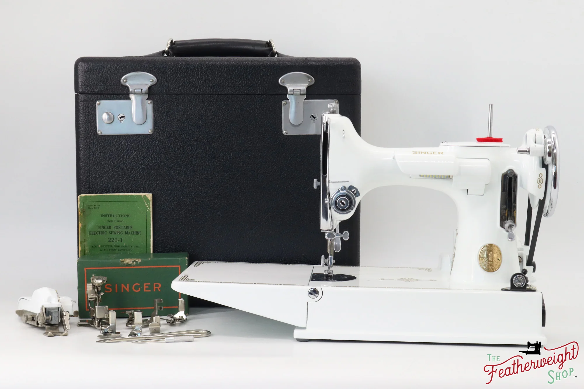 Singer Featherweight 221 AE303*** - Fully Restored in Cloud - Image 2