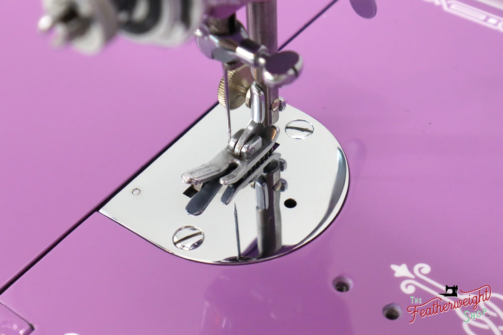 Singer Featherweight 221 AE5408** - Fully Restored in Lilac - Image 16