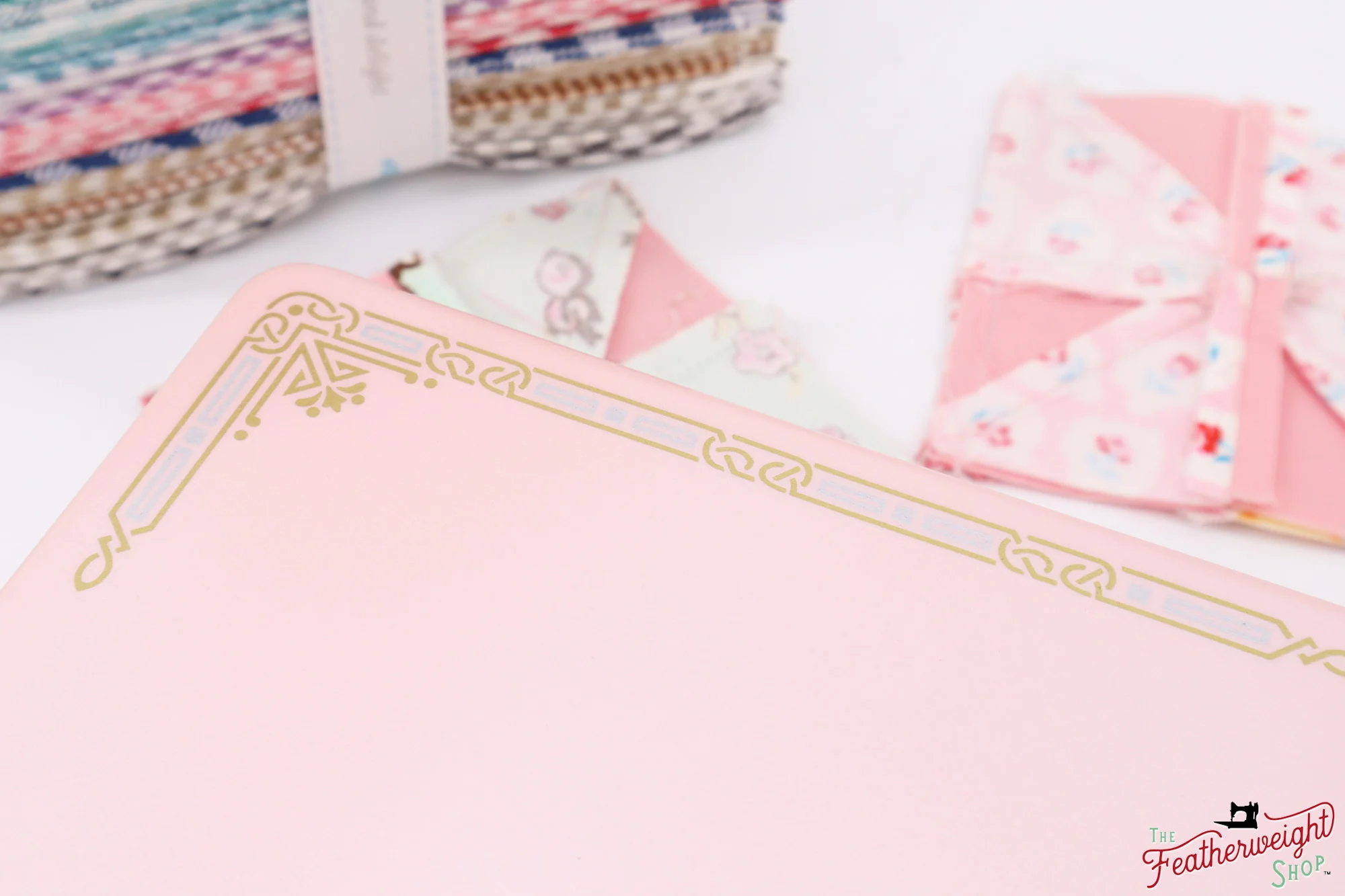 Singer Featherweight 221, AE990*** - Fully Restored in Pink Frosting - Image 12