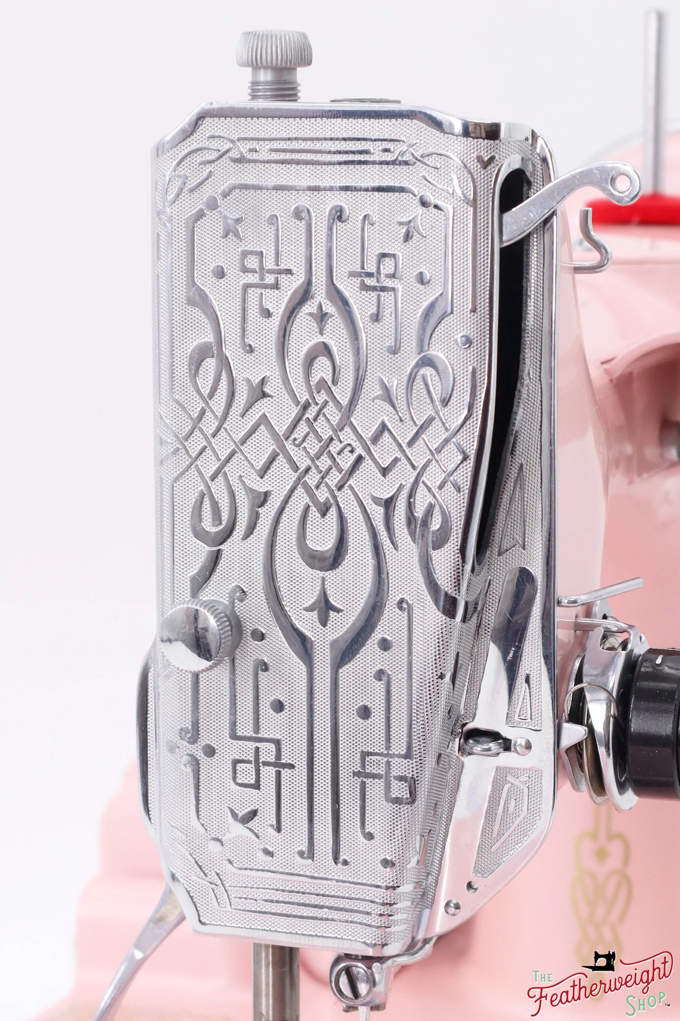 Singer Featherweight 221, AE990*** - Fully Restored in Pink Frosting - Image 15