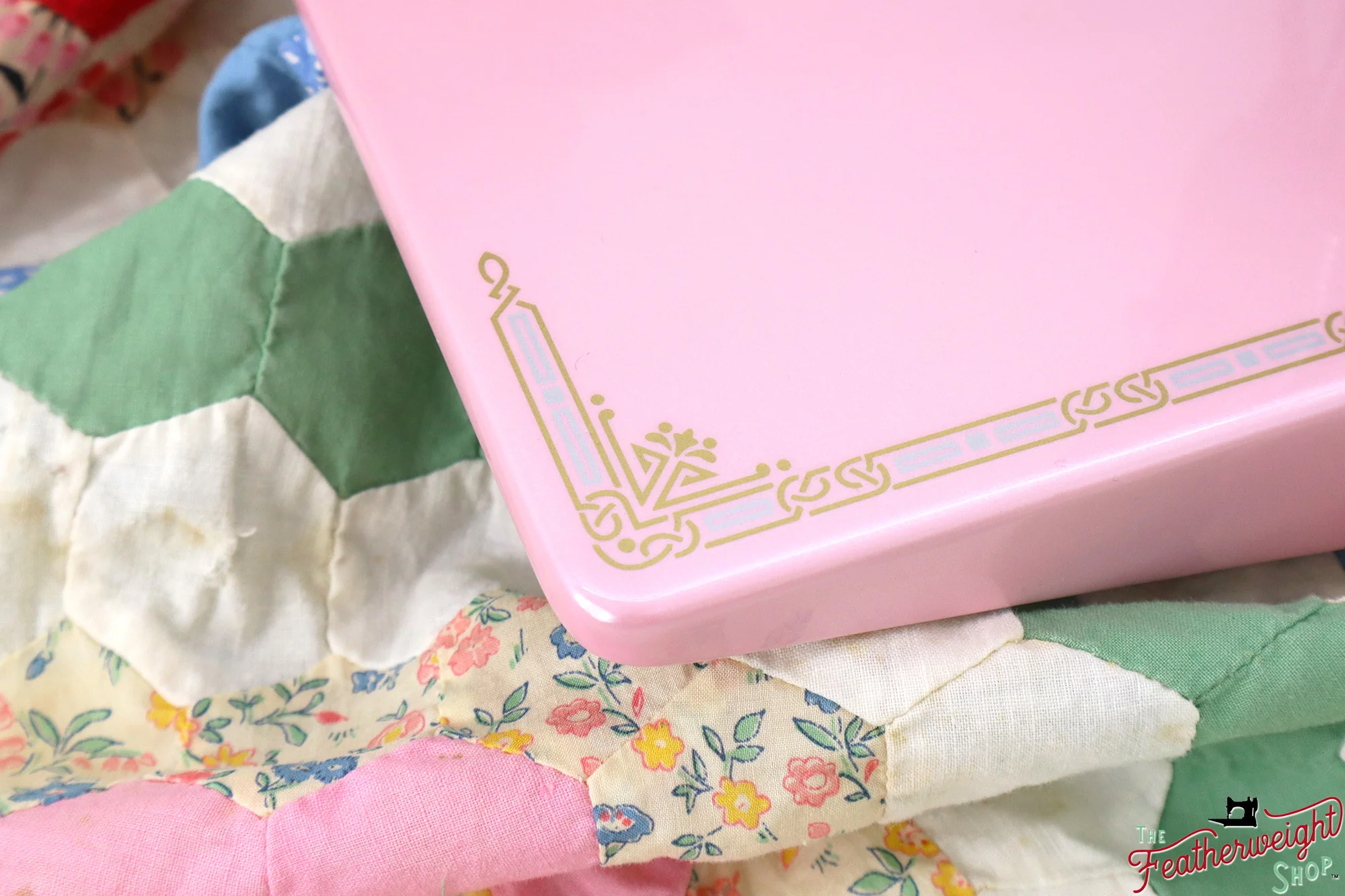 Singer Featherweight 221, AF481*** - Fully Restored in Pink Frosting - Image 8