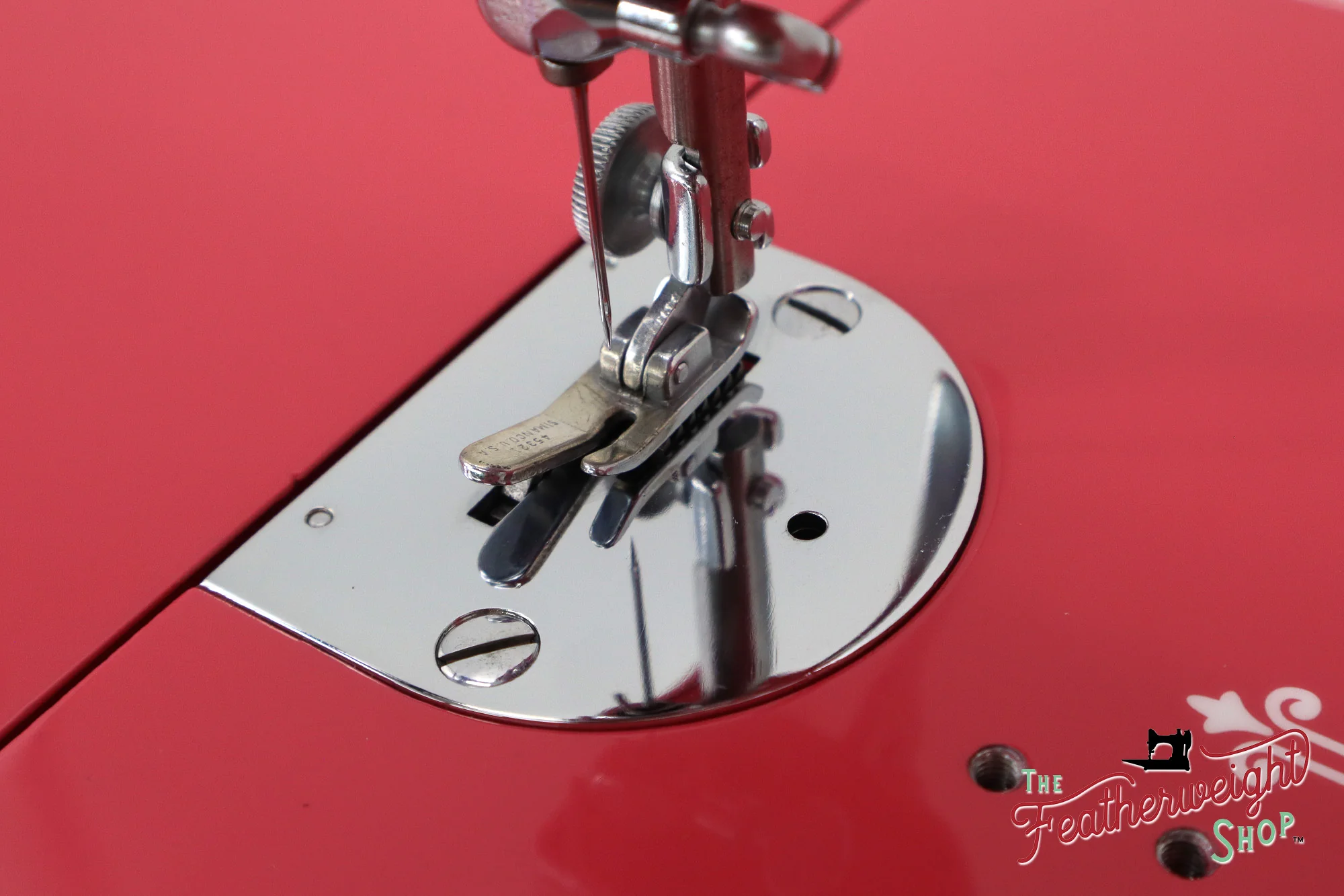 Singer Featherweight 221, AF753*** - Fully Restored in Happy Pink Grapefruit - Image 14