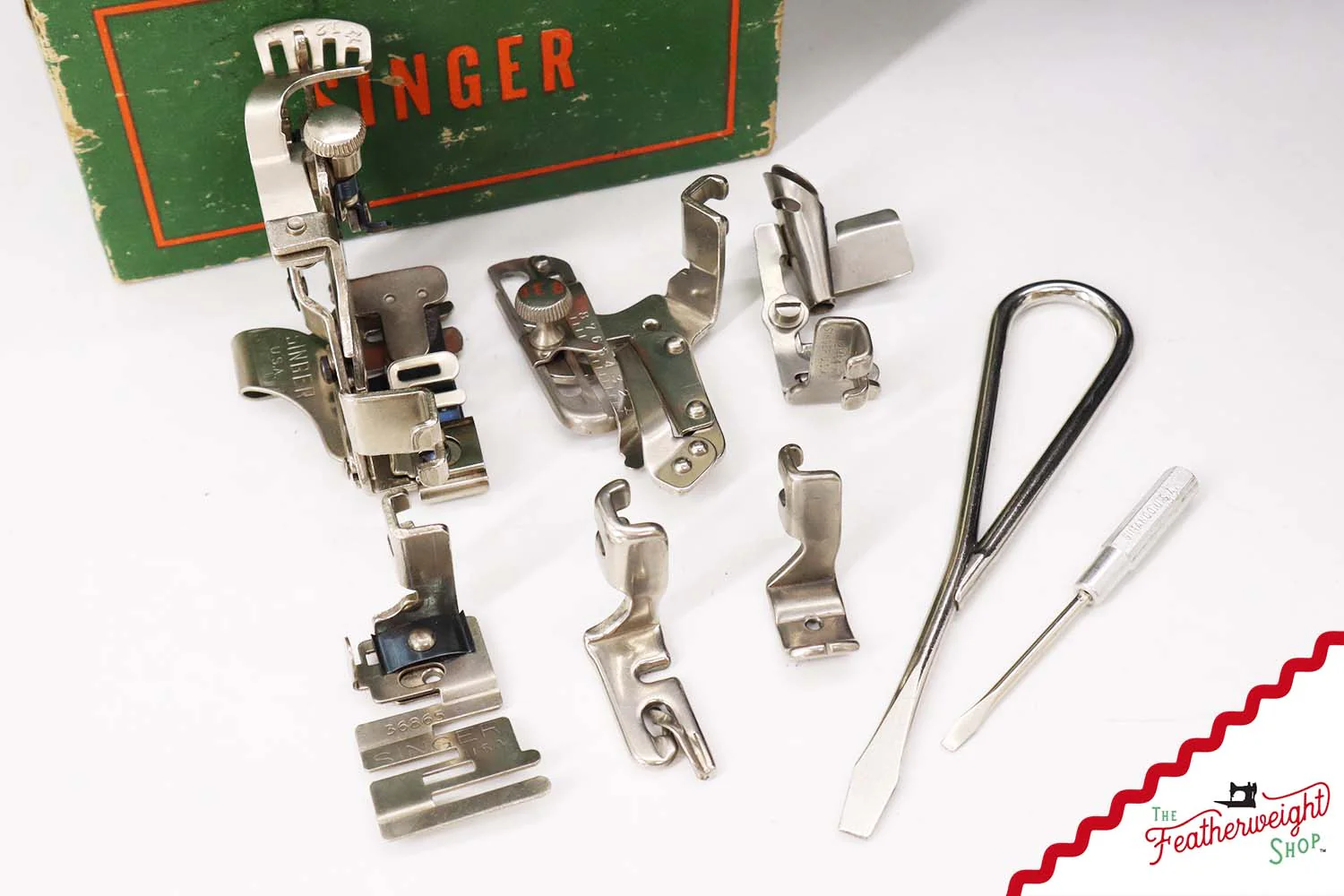 Singer Featherweight 221, AG0119**, Blackside - RARE - Image 17