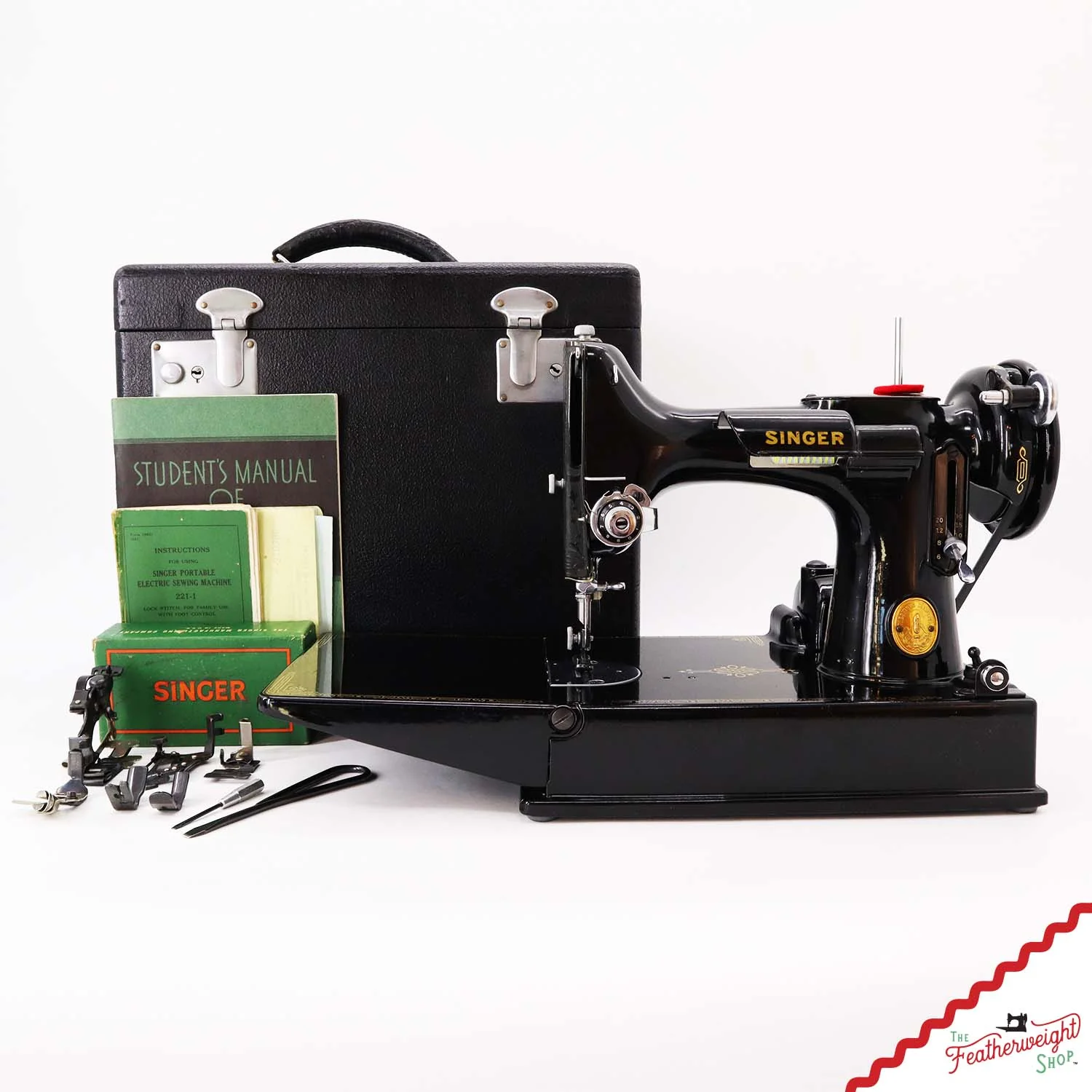 Singer Featherweight 221, AG0130**, Blackside - RARE