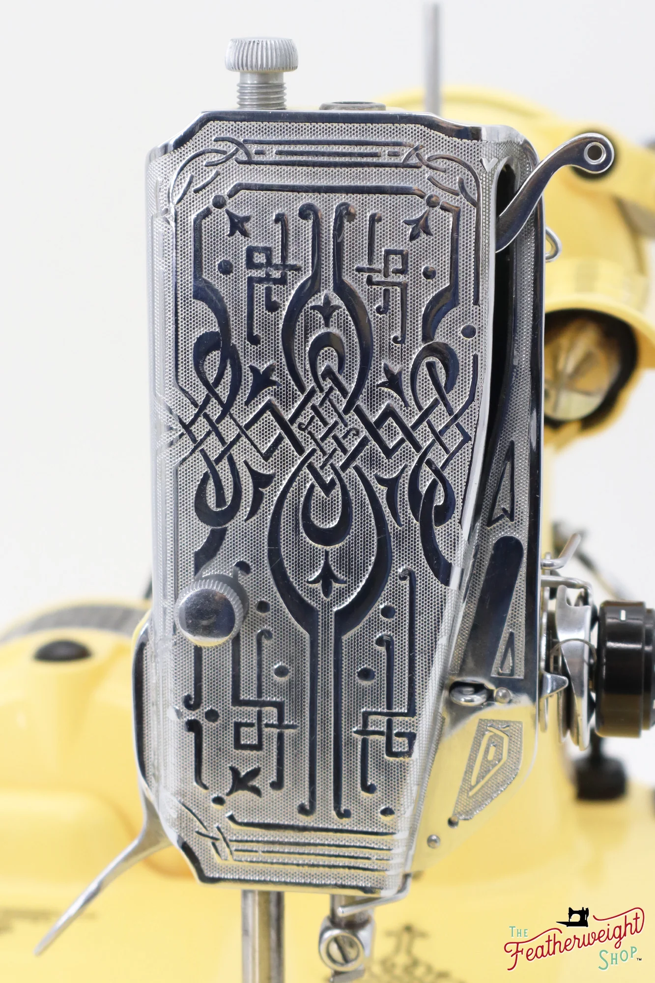 Singer Featherweight 221, AG805*** - Fully Restored in Happy Yellow - Image 15