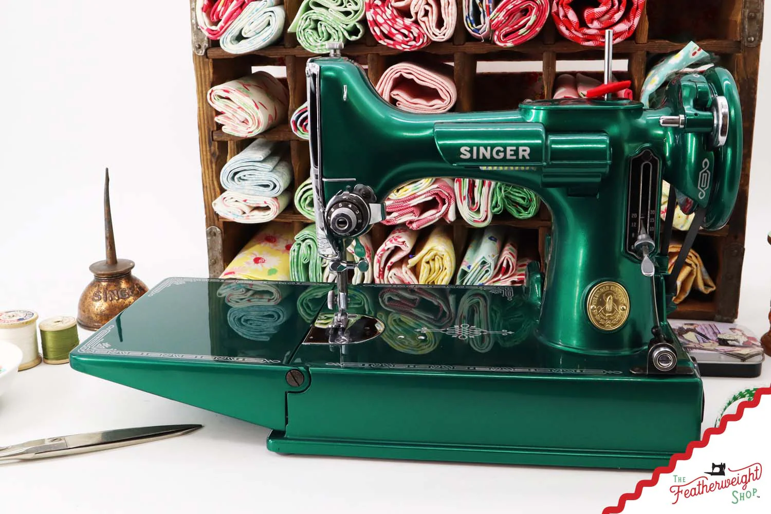 Singer Featherweight 221 AH053*** - Fully Restored in Emerald Green - Image 3