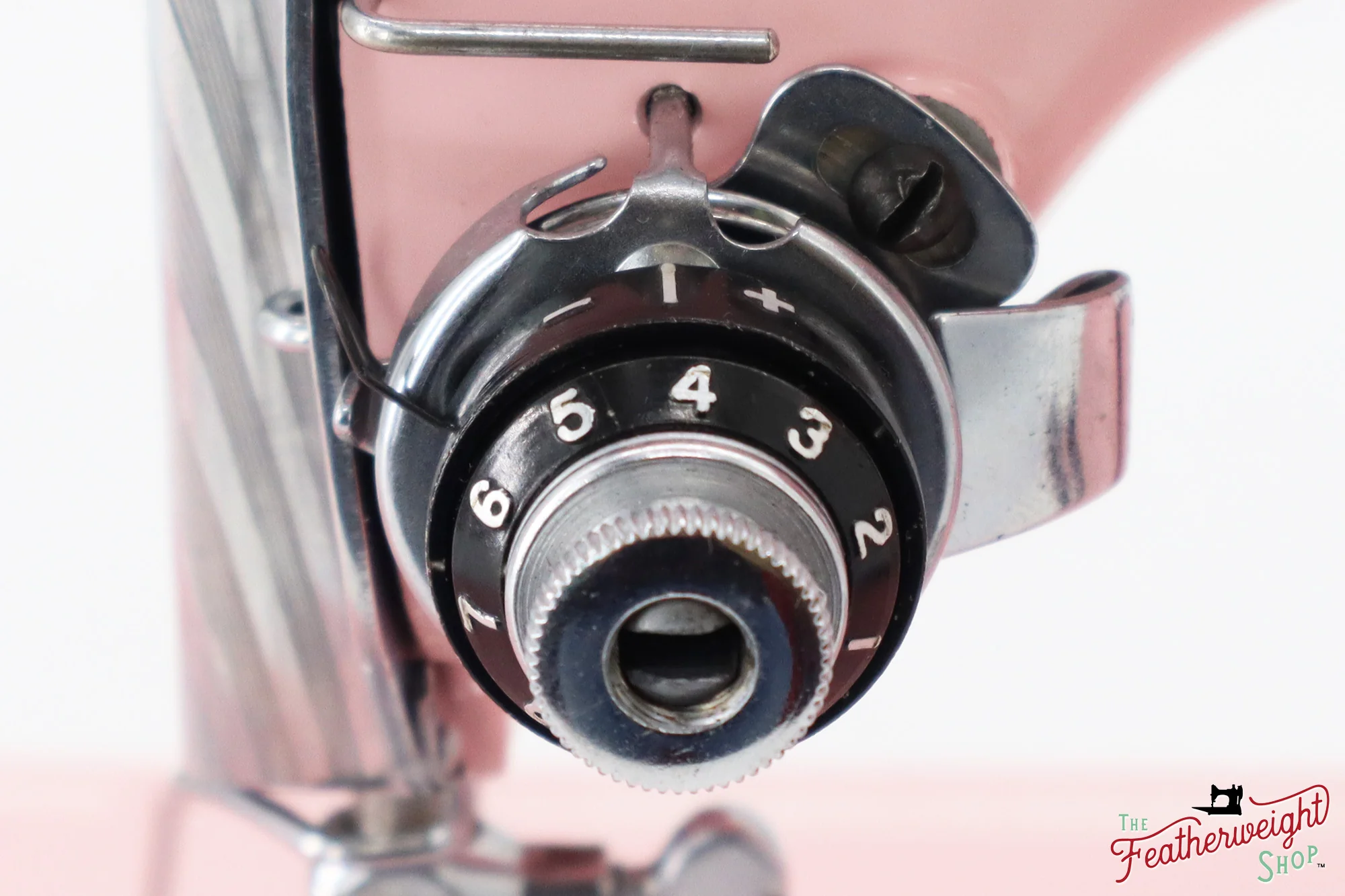 Singer Featherweight 221, AH120*** - Fully Restored in Cotton Candy Pink - Image 14