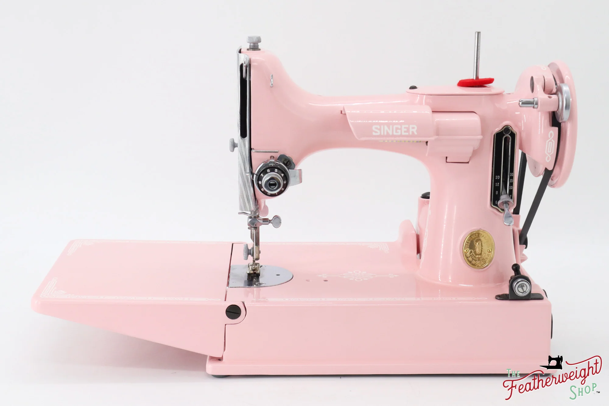 Singer Featherweight 221, AH120*** - Fully Restored in Cotton Candy Pink - Image 2