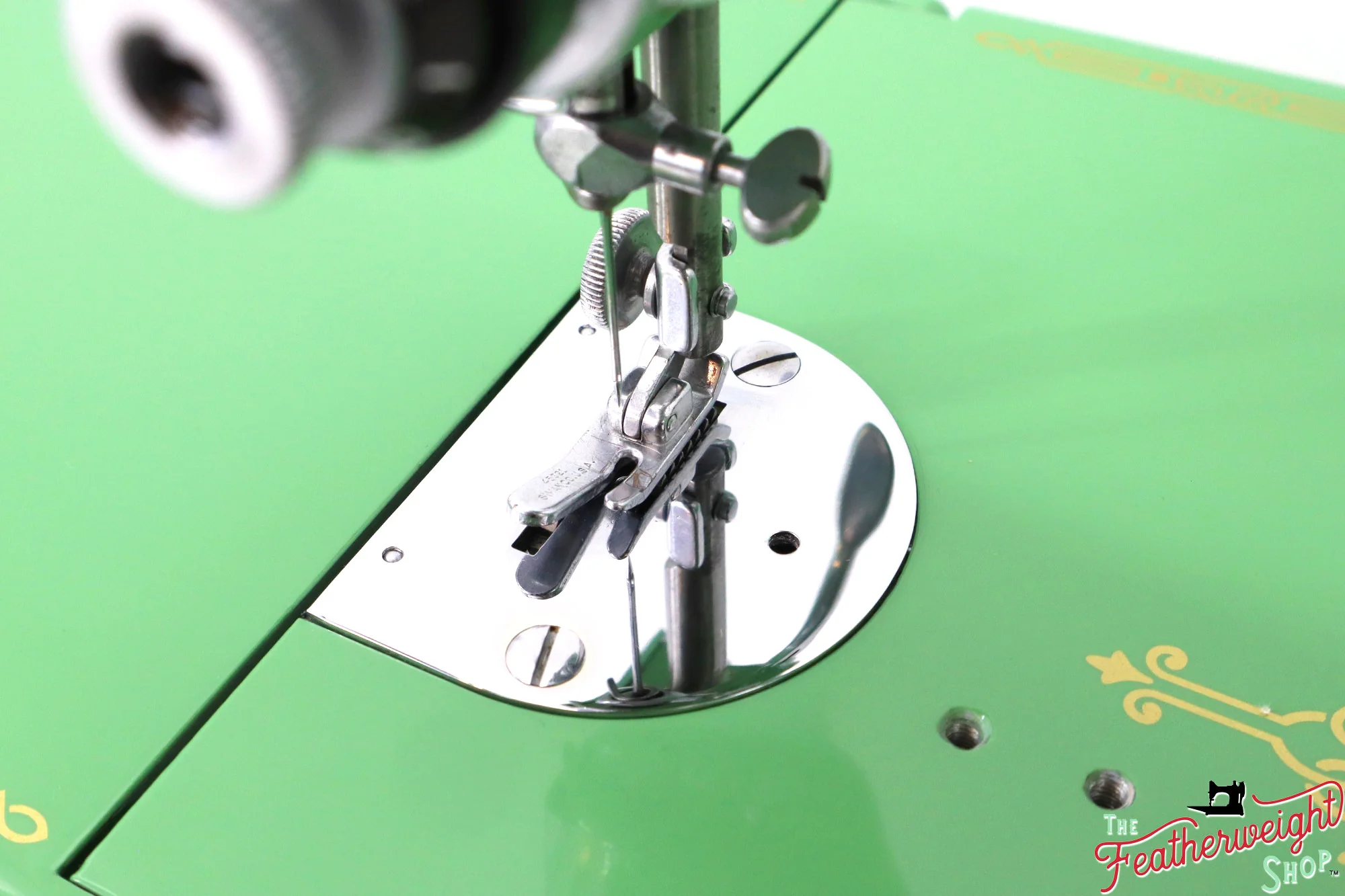 Singer Featherweight 221, AH211*** - Fully Restored in Art Deco Green - Image 14