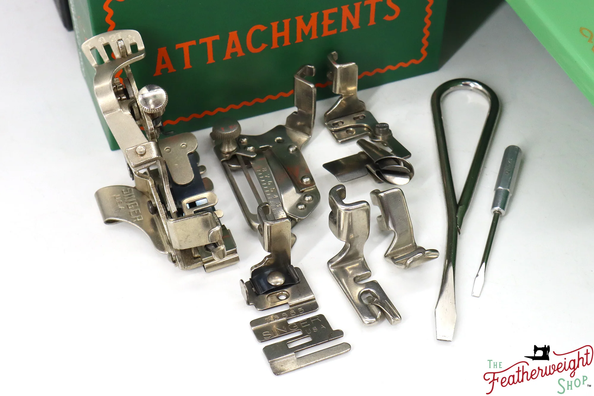 Singer Featherweight 221, AH211*** - Fully Restored in Art Deco Green - Image 17