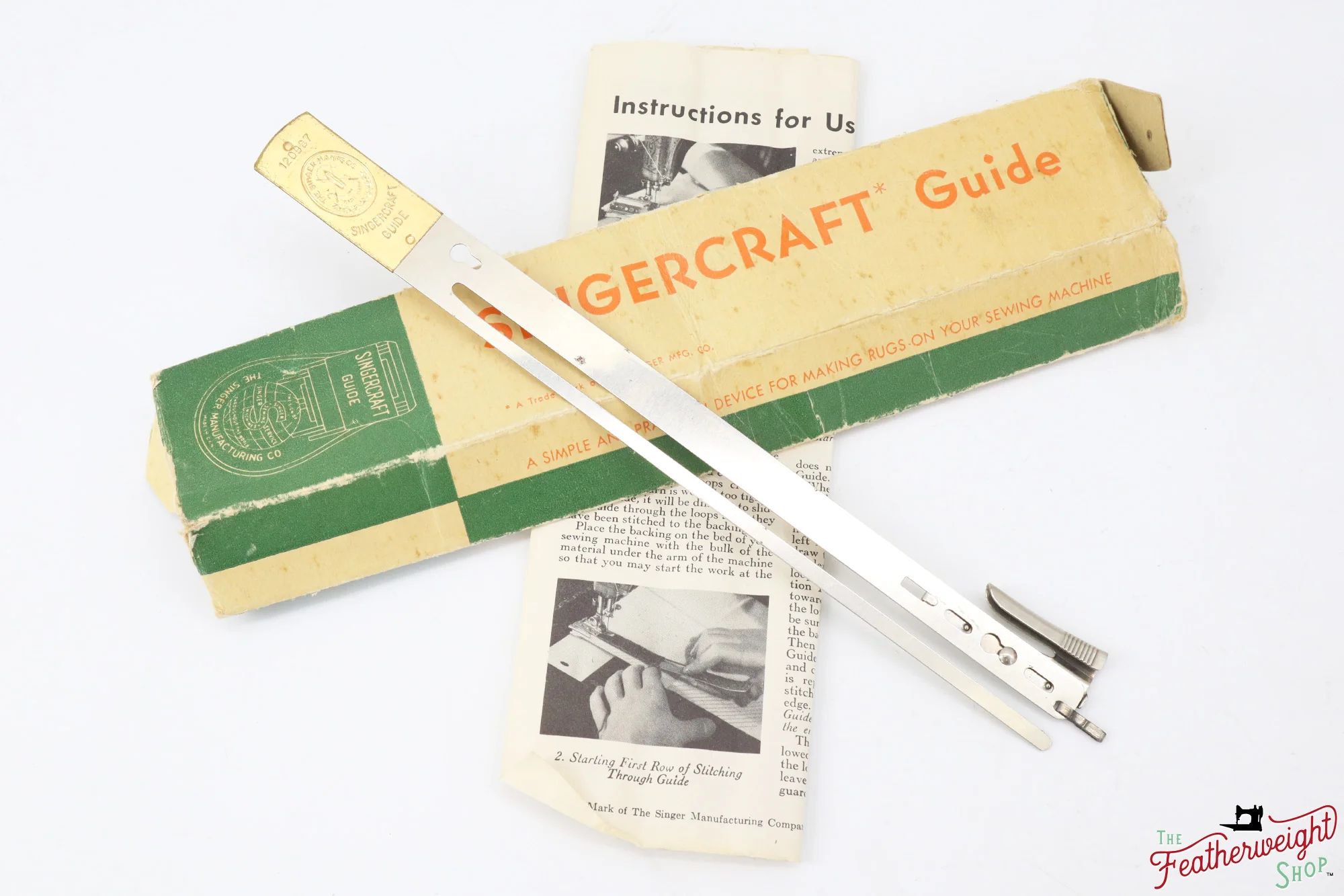 Singer Featherweight 221, AH318*** - Fully Restored in Candy Apple Red - Image 3