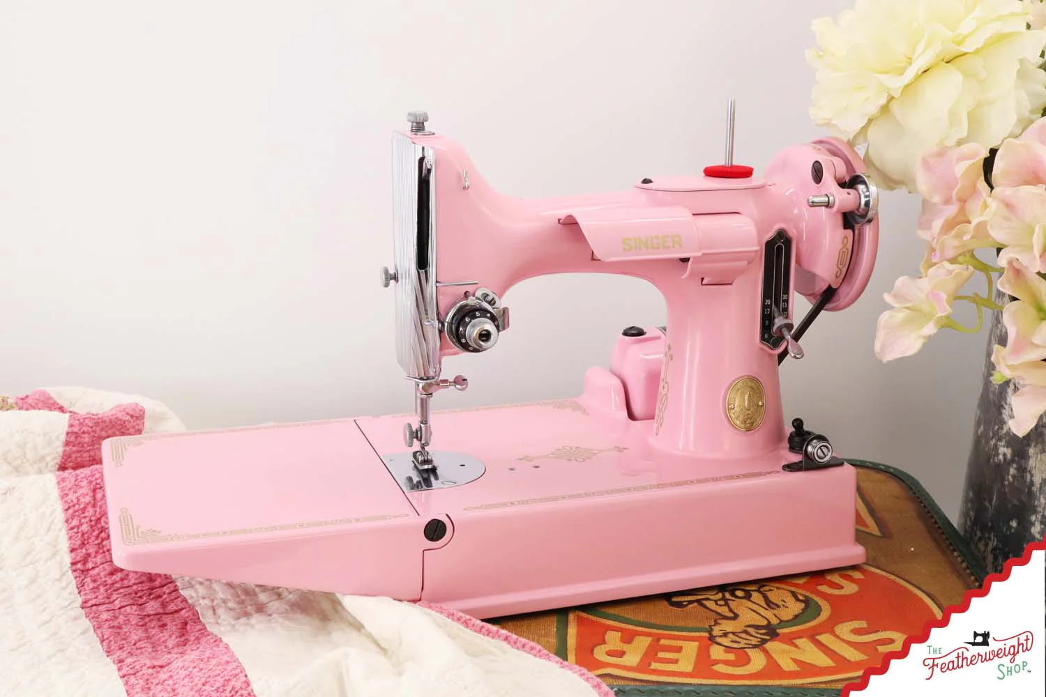 Singer Featherweight 221 AH577*** - Fully Restored in Rosy Posy Pink - Image 2