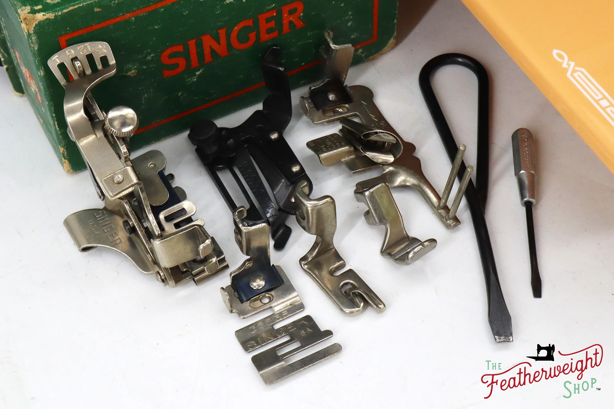 Singer Featherweight 221, AJ585*** - Fully Restored in Dreamcicle - Image 19