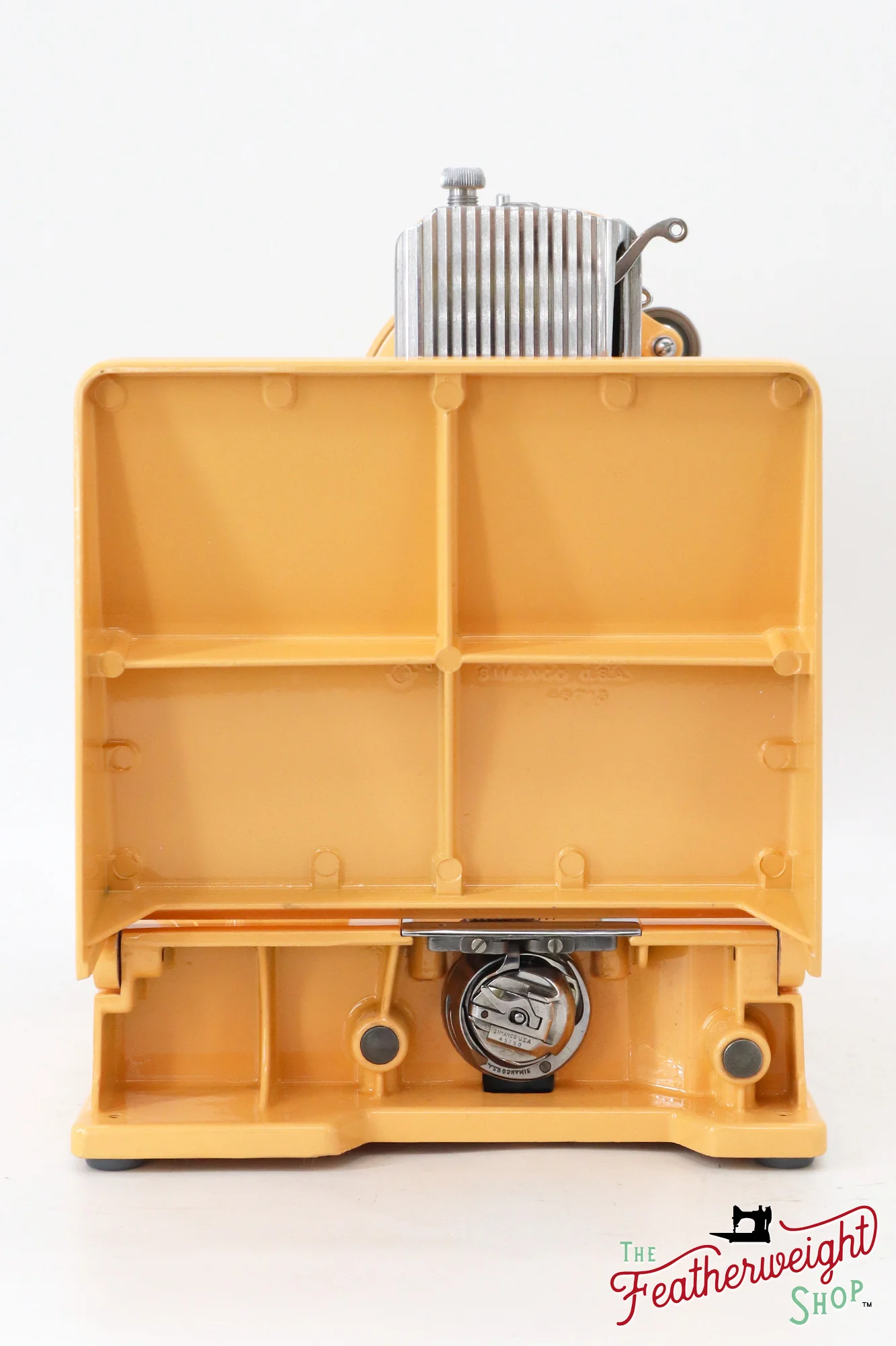 Singer Featherweight 221, AJ585*** - Fully Restored in Dreamcicle - Image 6