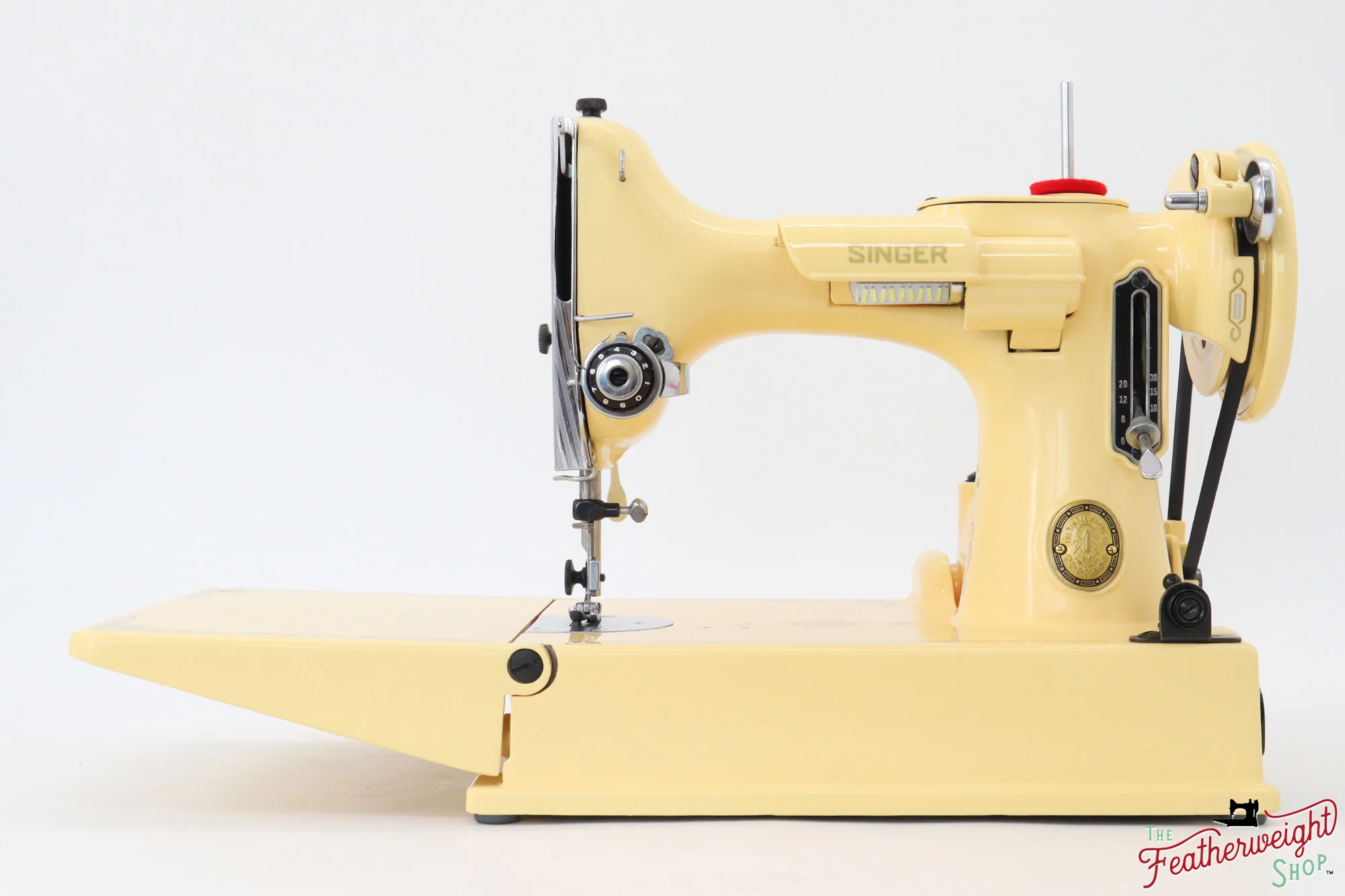 Singer Featherweight 221, AK578*** - Fully Restored in Happy Yellow - Image 4