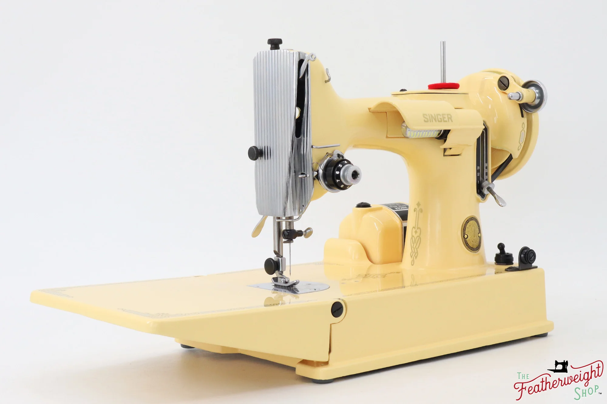 Singer Featherweight 221, AK578*** - Fully Restored in Happy Yellow - Image 5
