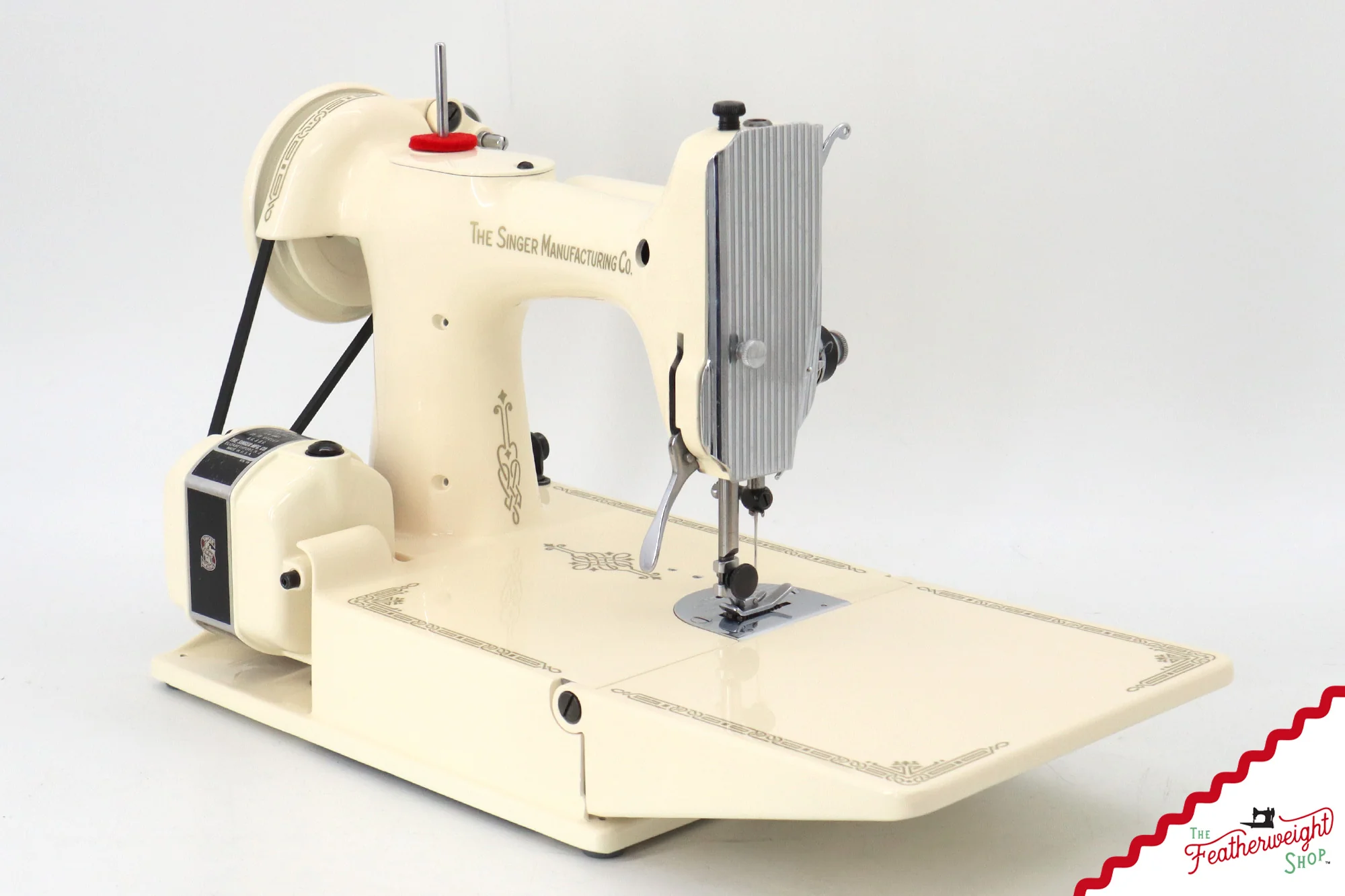 Singer Featherweight 221, AL0333** - Fully Restored in Sugar Cookie - Image 6