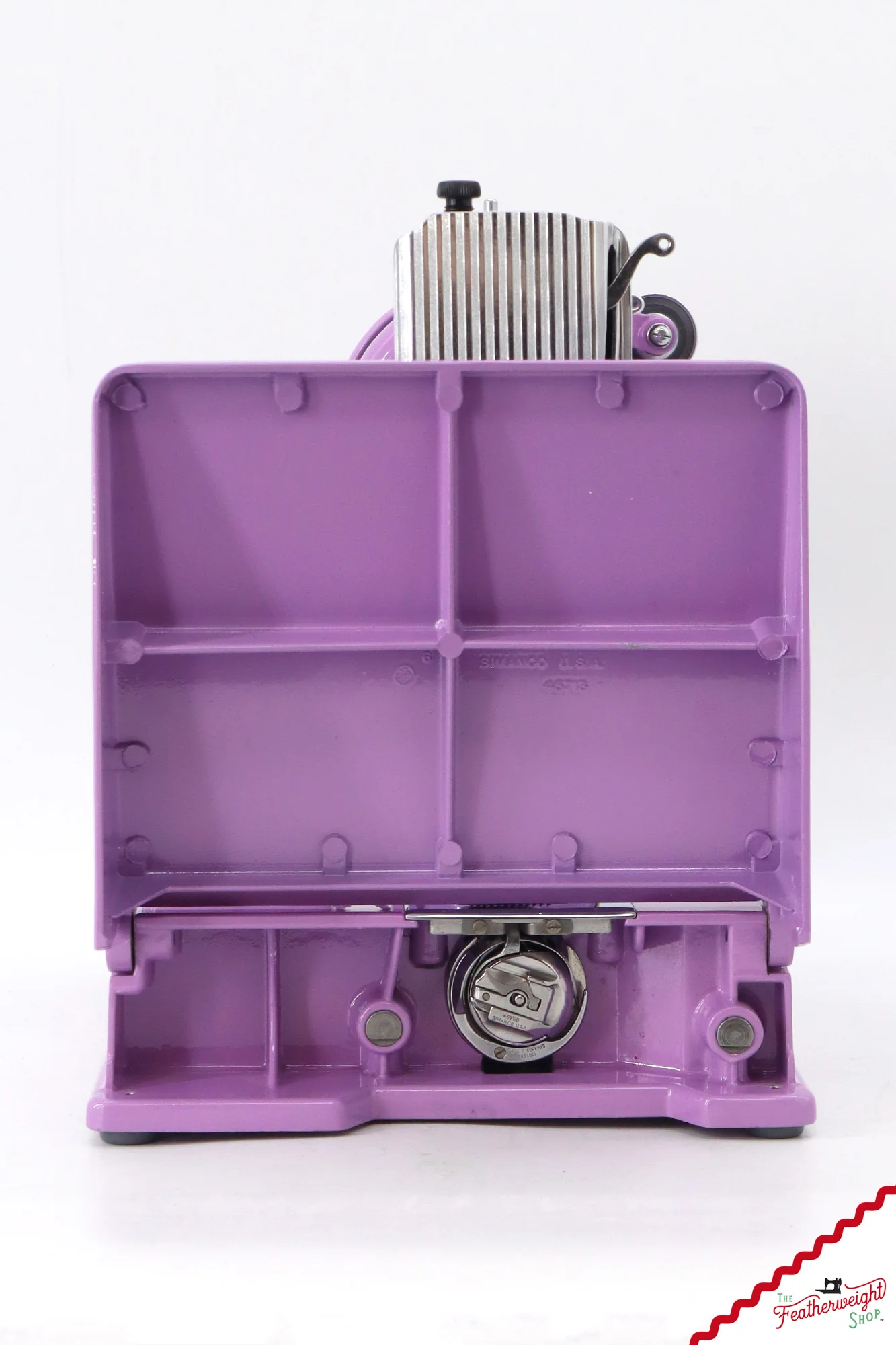 Singer Featherweight 221, AL395*** - Fully Restored in Lilac - Image 4