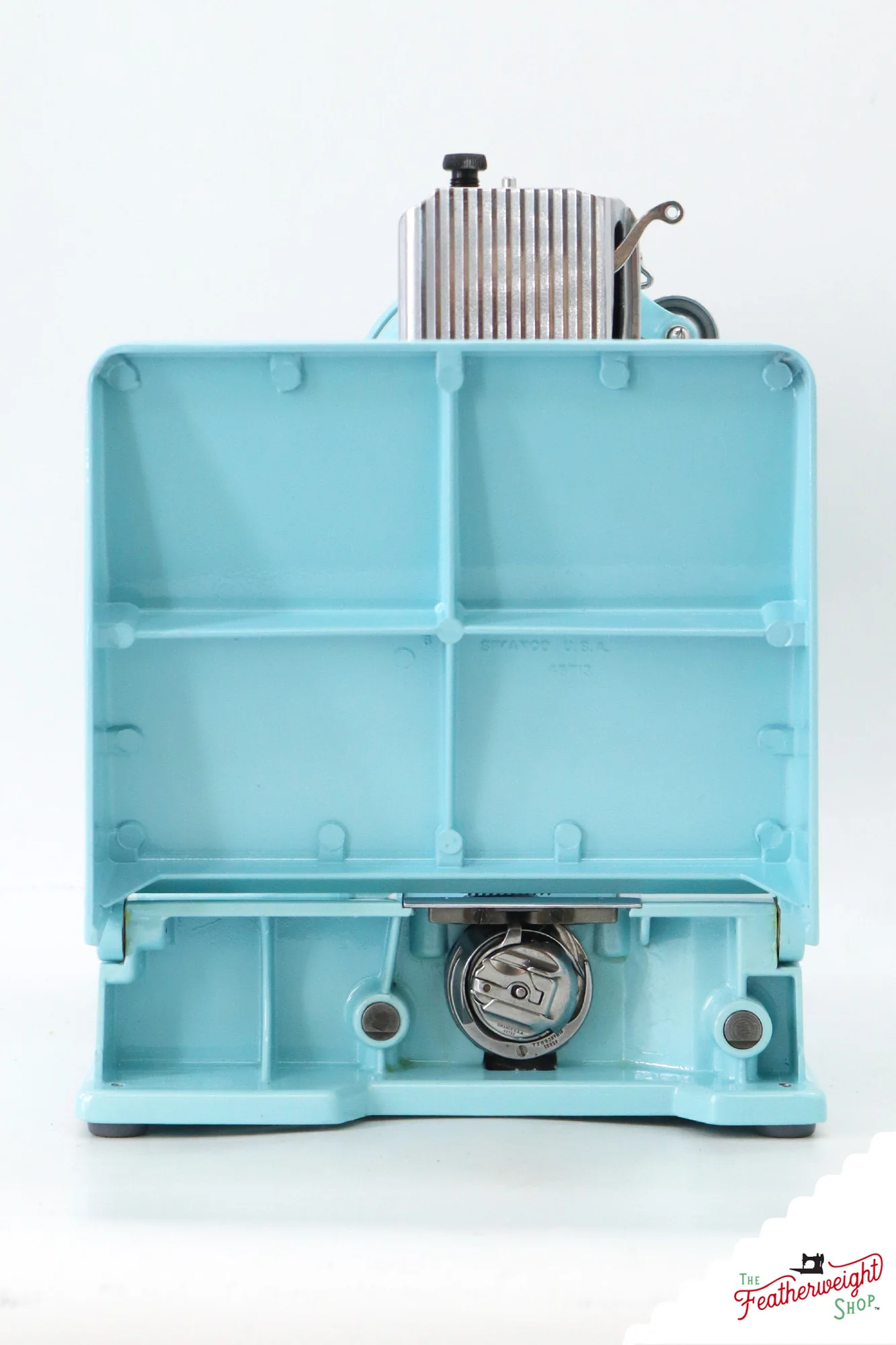 Singer Featherweight 221, AL409*** - Fully Restored in Cinderella Blue - Image 5