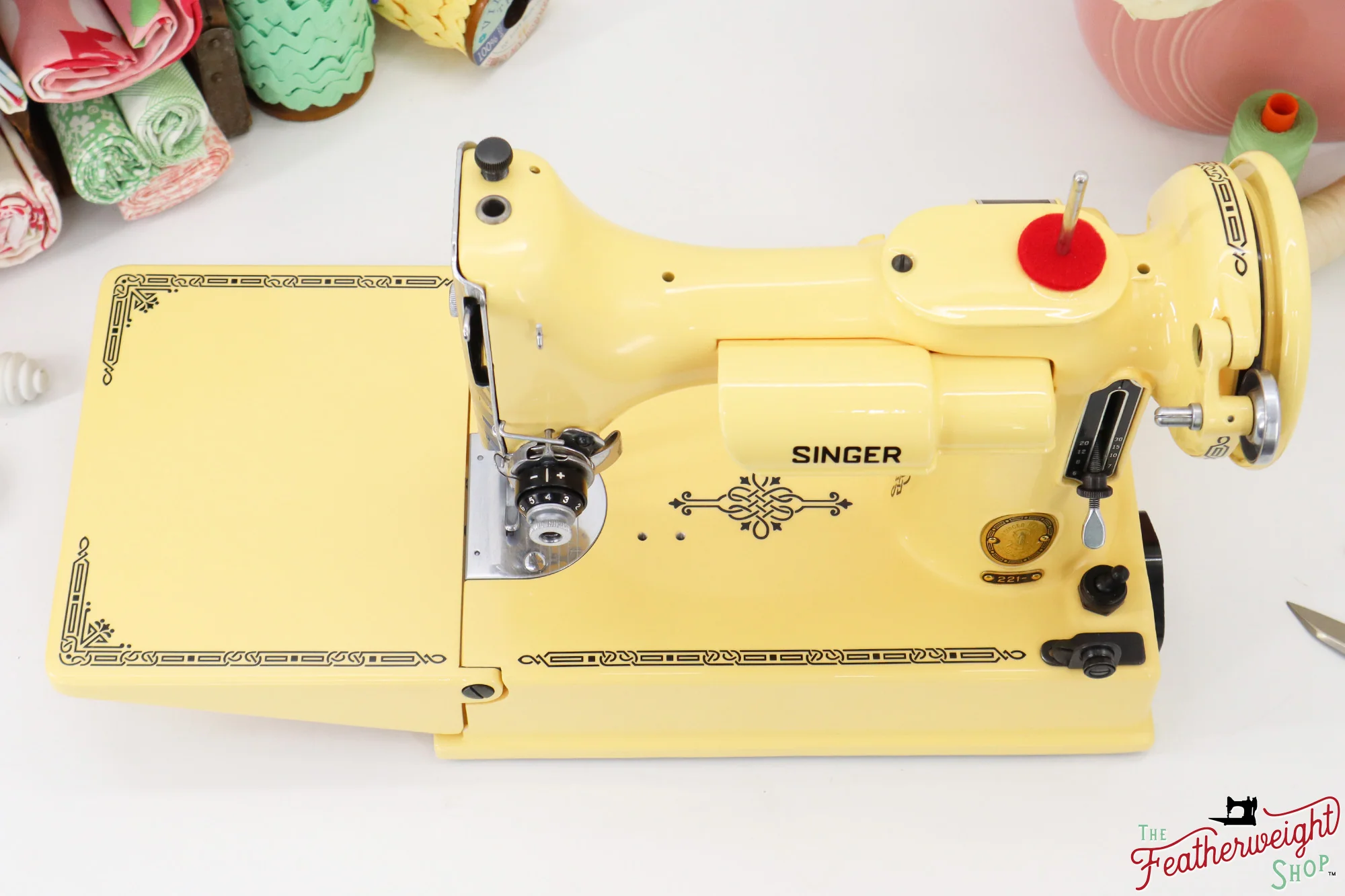 Singer Featherweight 221, AL562*** - Fully Restored in Happy Yellow - Image 4