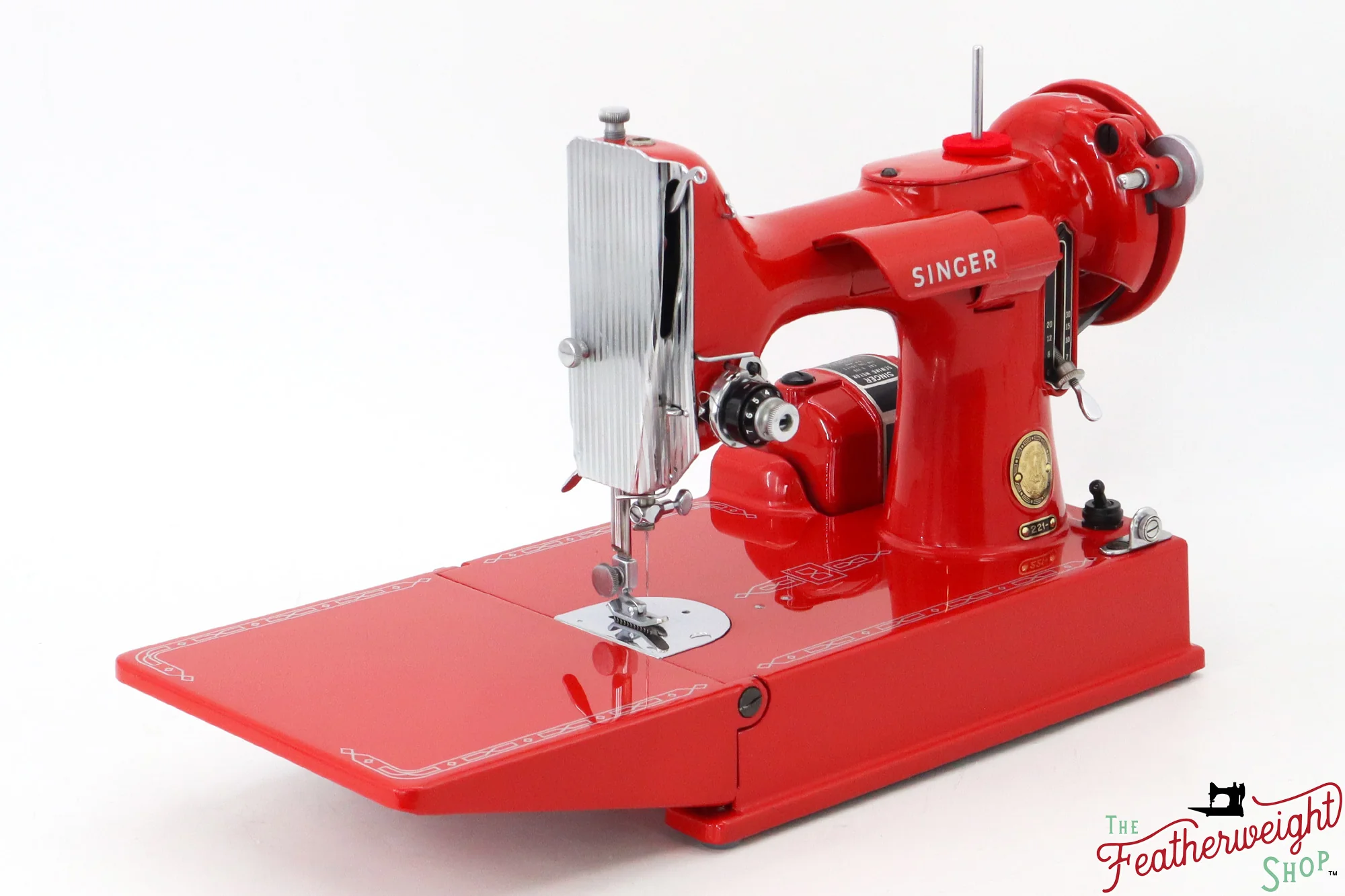 Singer Featherweight 221, AM17209* - Fully Restored in Liberty Red - Image 4