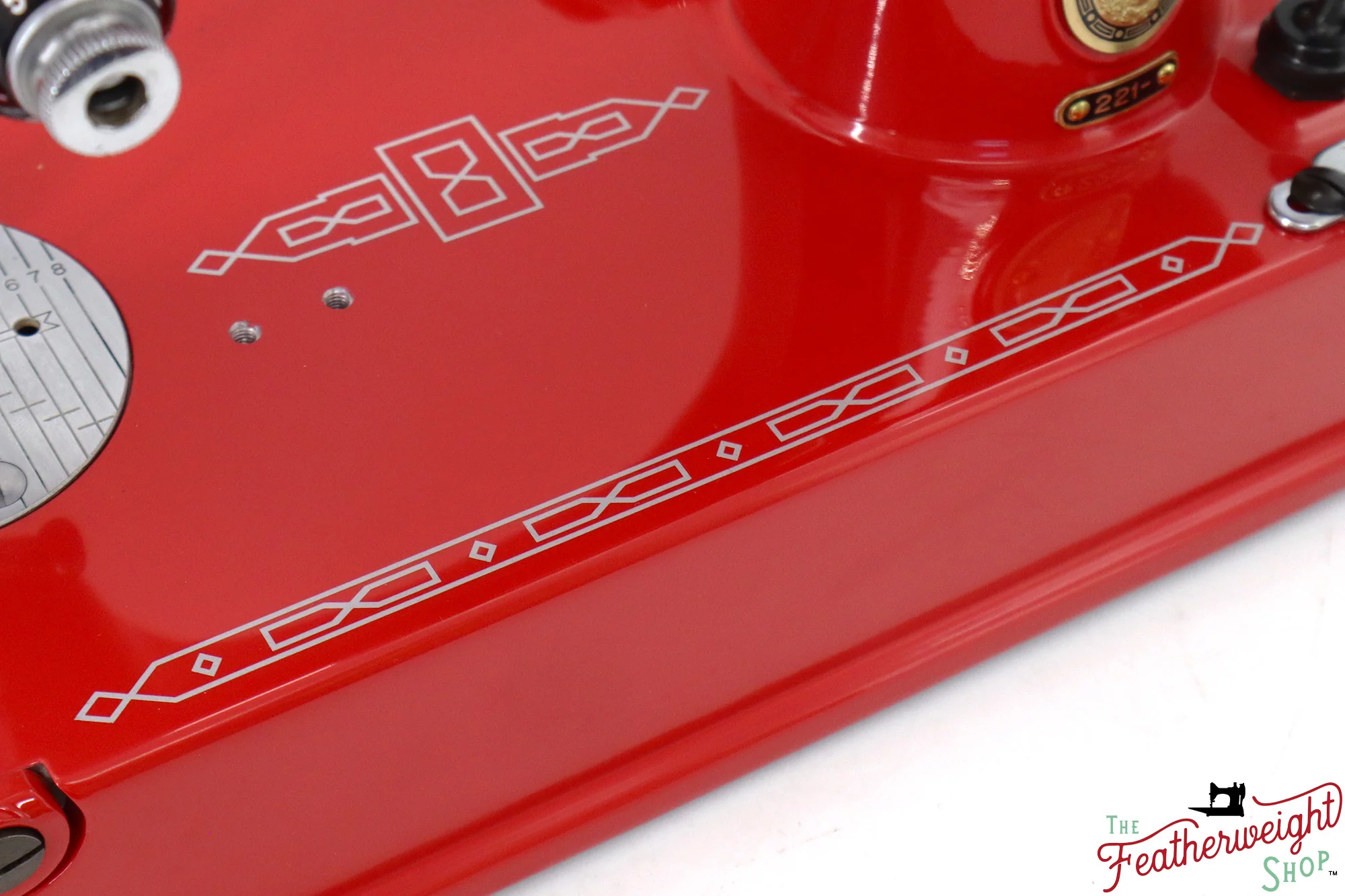 Singer Featherweight 221, AM696*** - Fully Restored in Liberty Red - Image 8