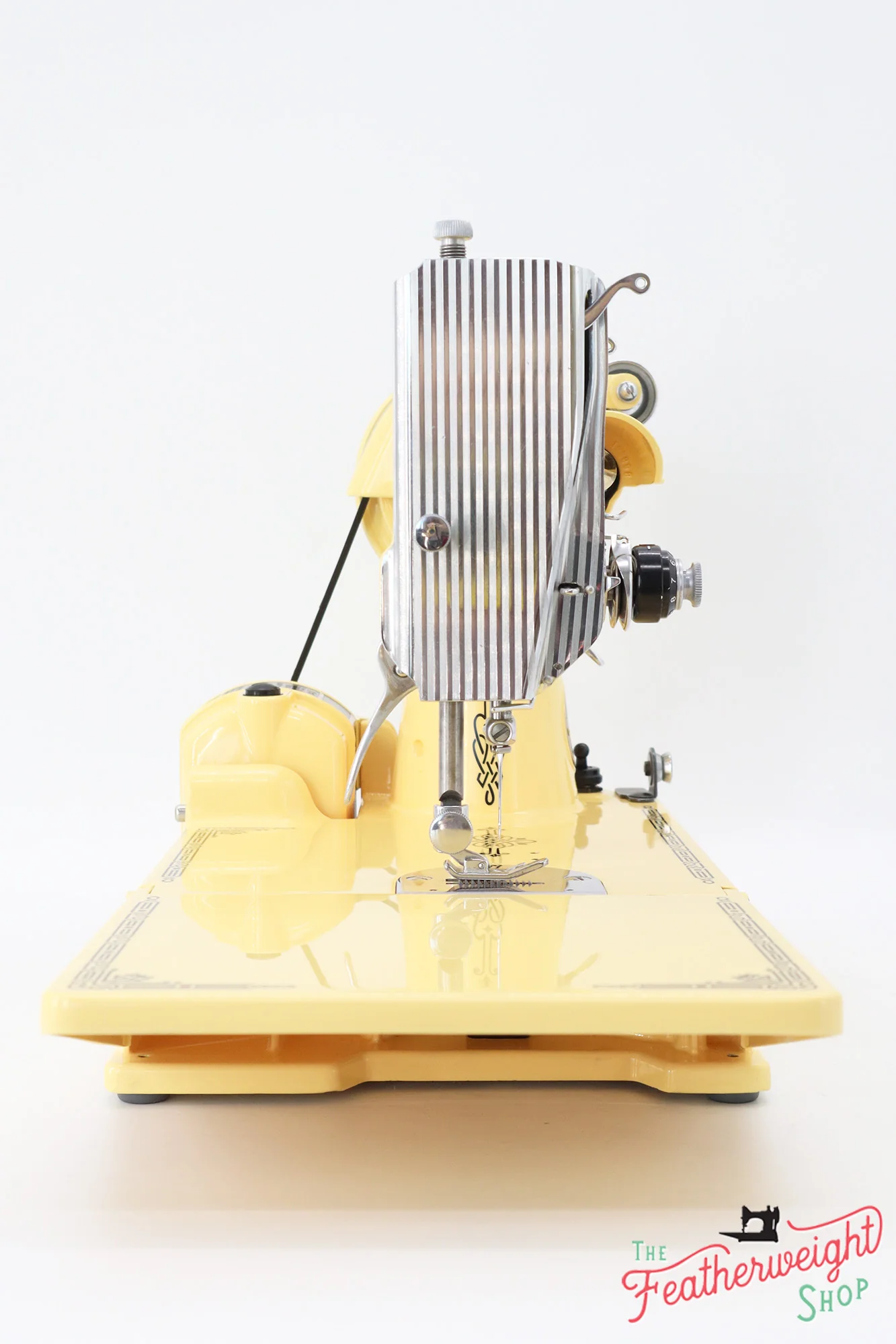 Singer Featherweight 221 Centennial, AJ648*** - Fully Restored in Happy Yellow - Image 4