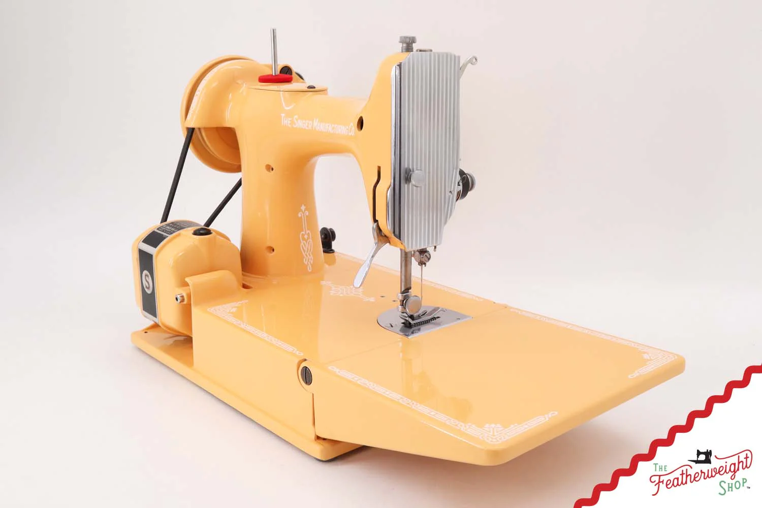 Singer Featherweight 221, Centennial - AK101*** - Fully Restored in Dreamsicle - Image 6