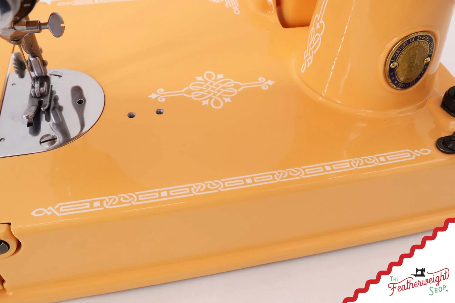 Singer Featherweight 221, Centennial - AK101*** - Fully Restored in Dreamsicle - Image 9