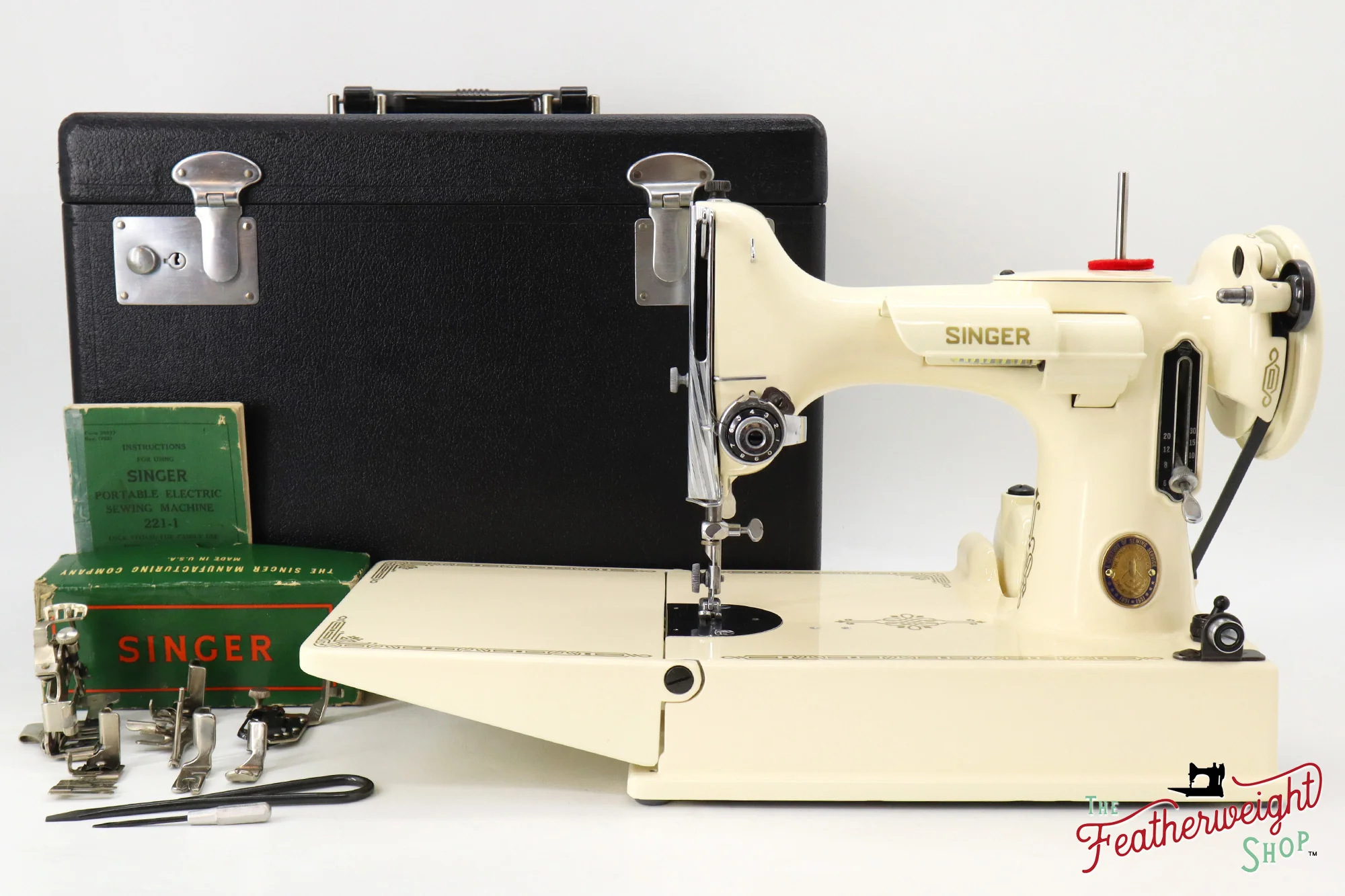 Singer Featherweight 221, Centennial - AK116*** - Fully Restored in Sugar Cookie - Image 3