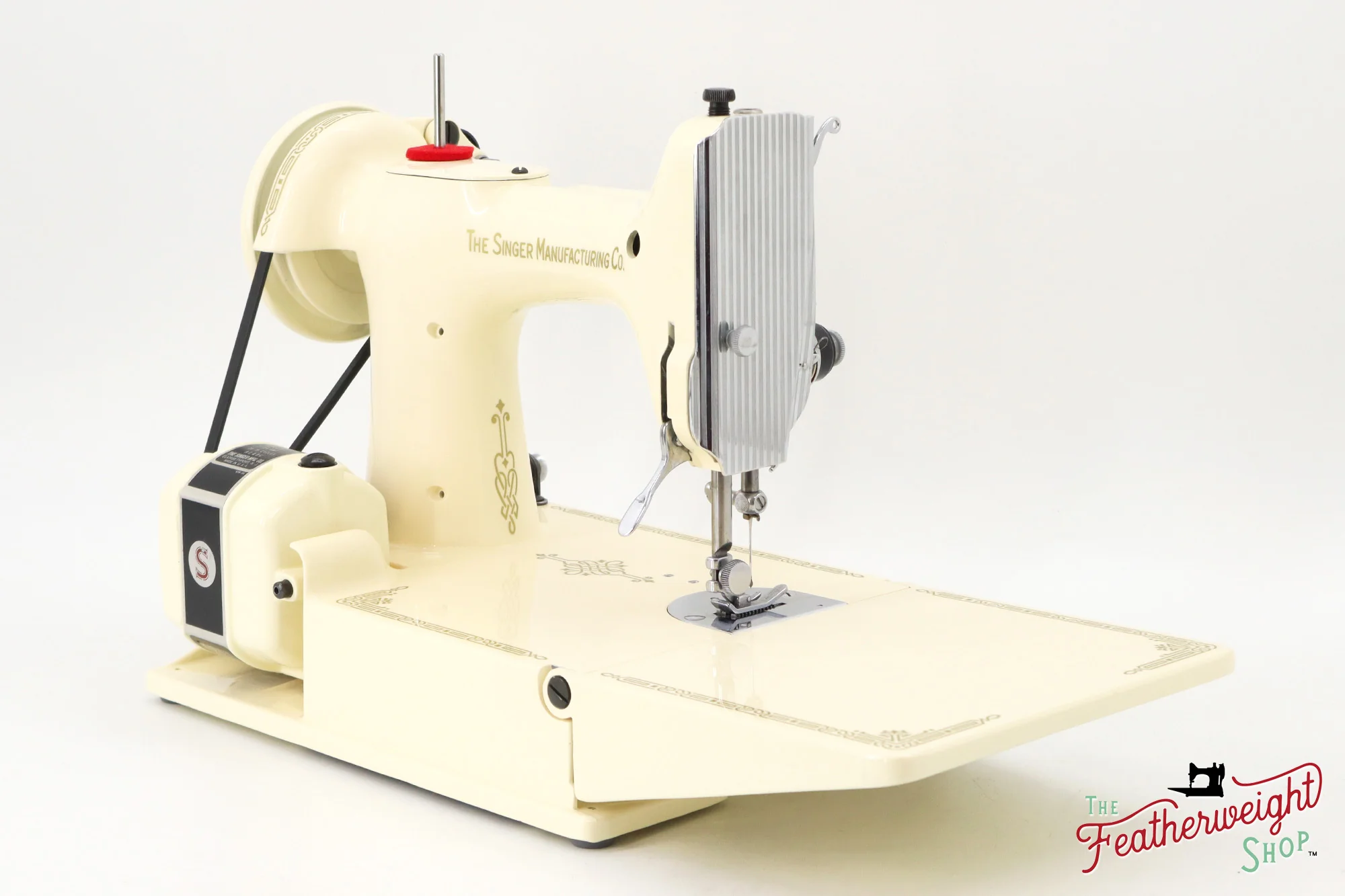 Singer Featherweight 221, Centennial - AK116*** - Fully Restored in Sugar Cookie - Image 8