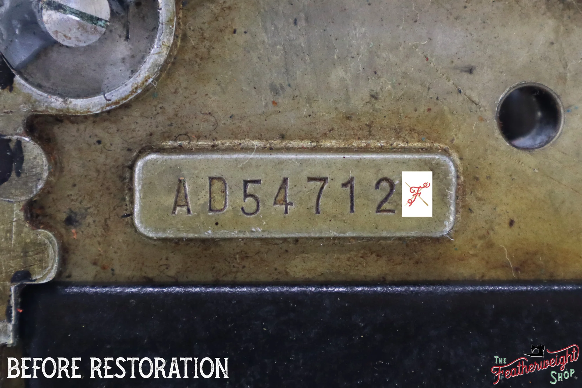 Singer Featherweight 221, Chicago World's Fair, Fully Restored in Gloss Black, AD547*** - RARE - Image 25