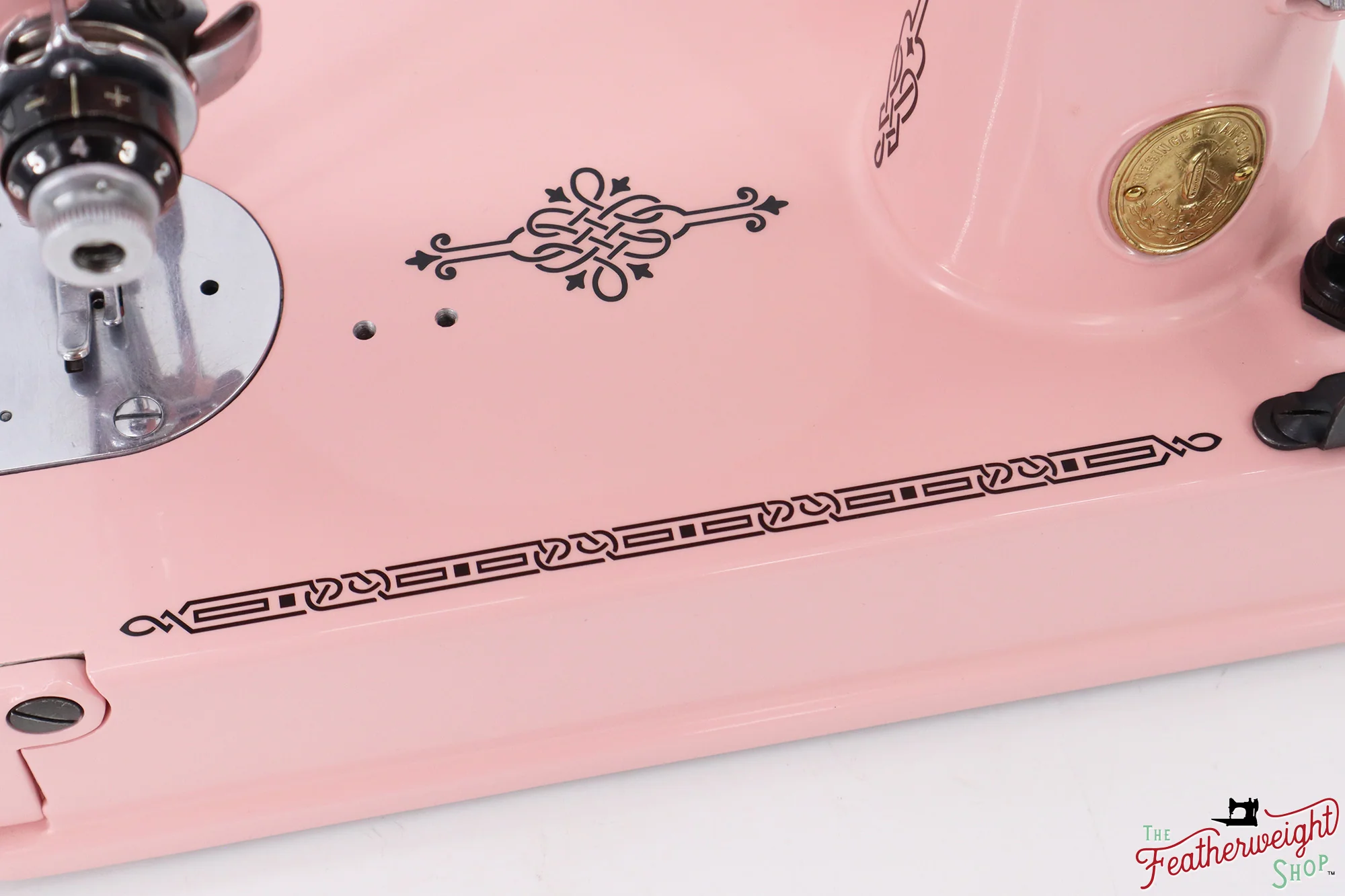Singer Featherweight 221K, EF560*** - Fully Restored in Rosy Posy Pink - Image 10