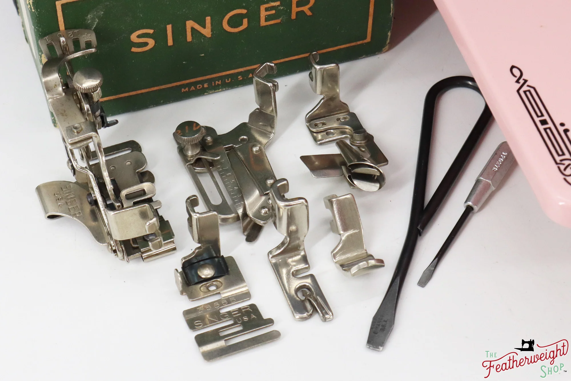 Singer Featherweight 221K, EF560*** - Fully Restored in Rosy Posy Pink - Image 18