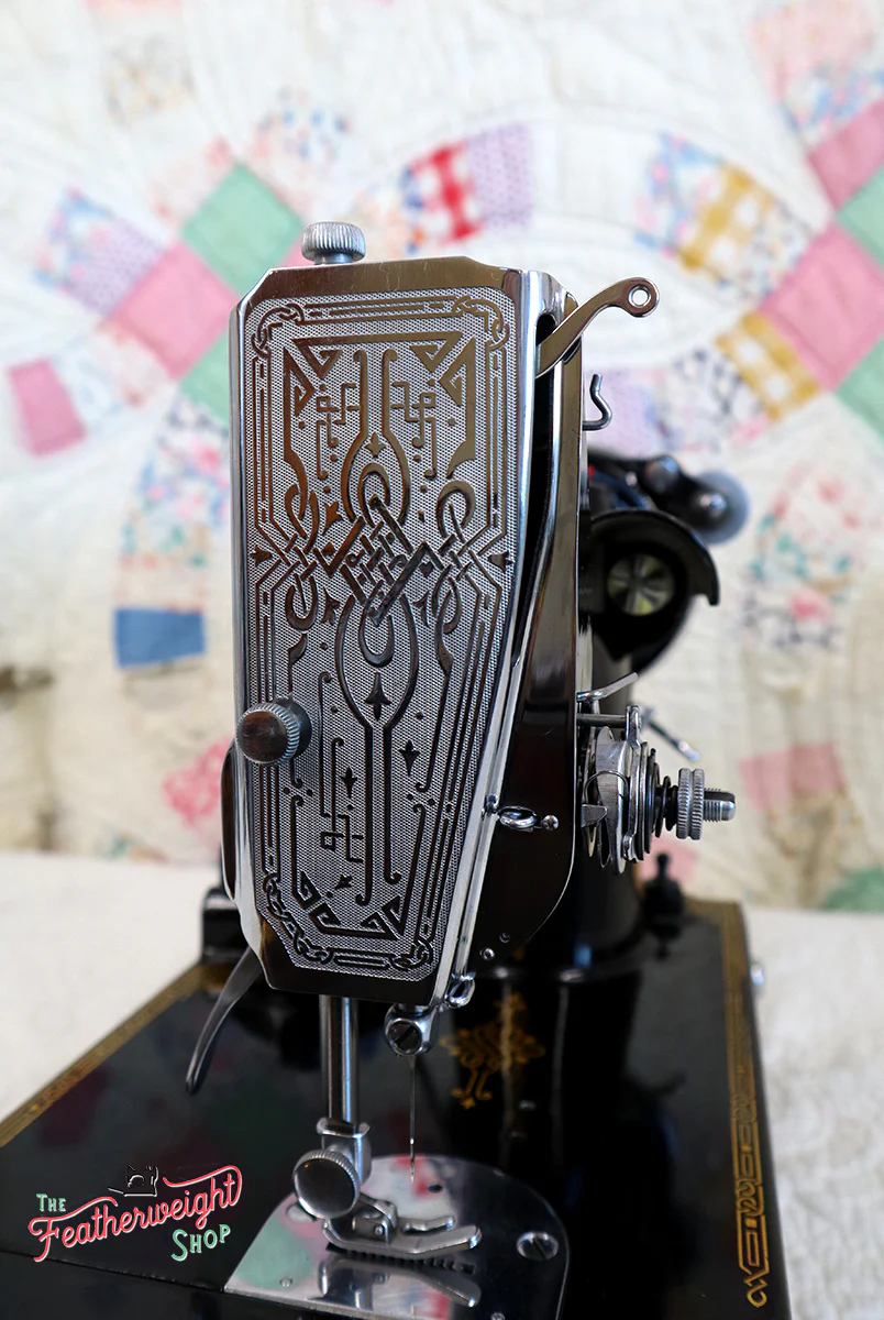 Singer Featherweight 221 Sewing machine, 1935 AD880*** - Image 15