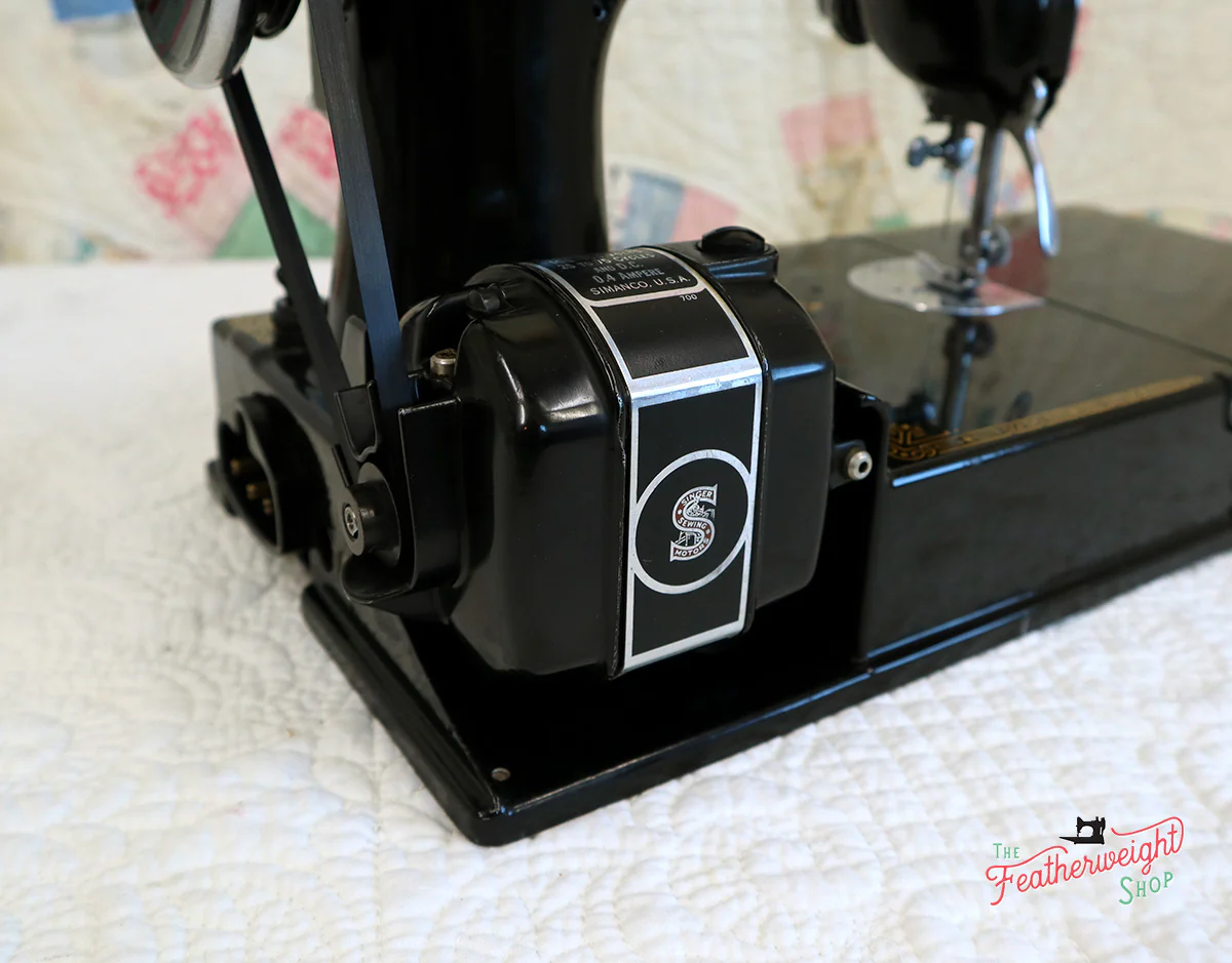Singer Featherweight 221 Sewing machine, 1935 AD880*** - Image 16