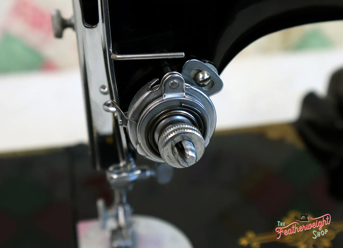 Singer Featherweight 221 Sewing machine, 1935 AD880*** - Image 18